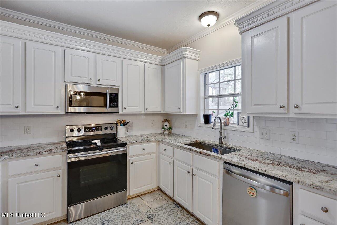218 Chestnut Drive, Brandon, Mississippi image 10