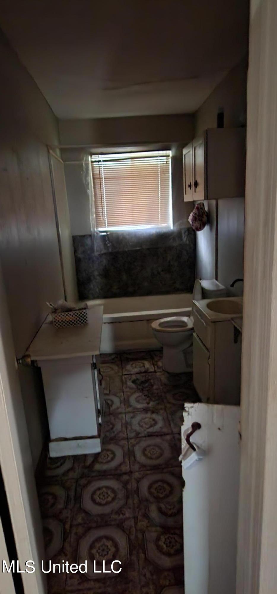 3125 Burch Street, Jackson, Mississippi image 2