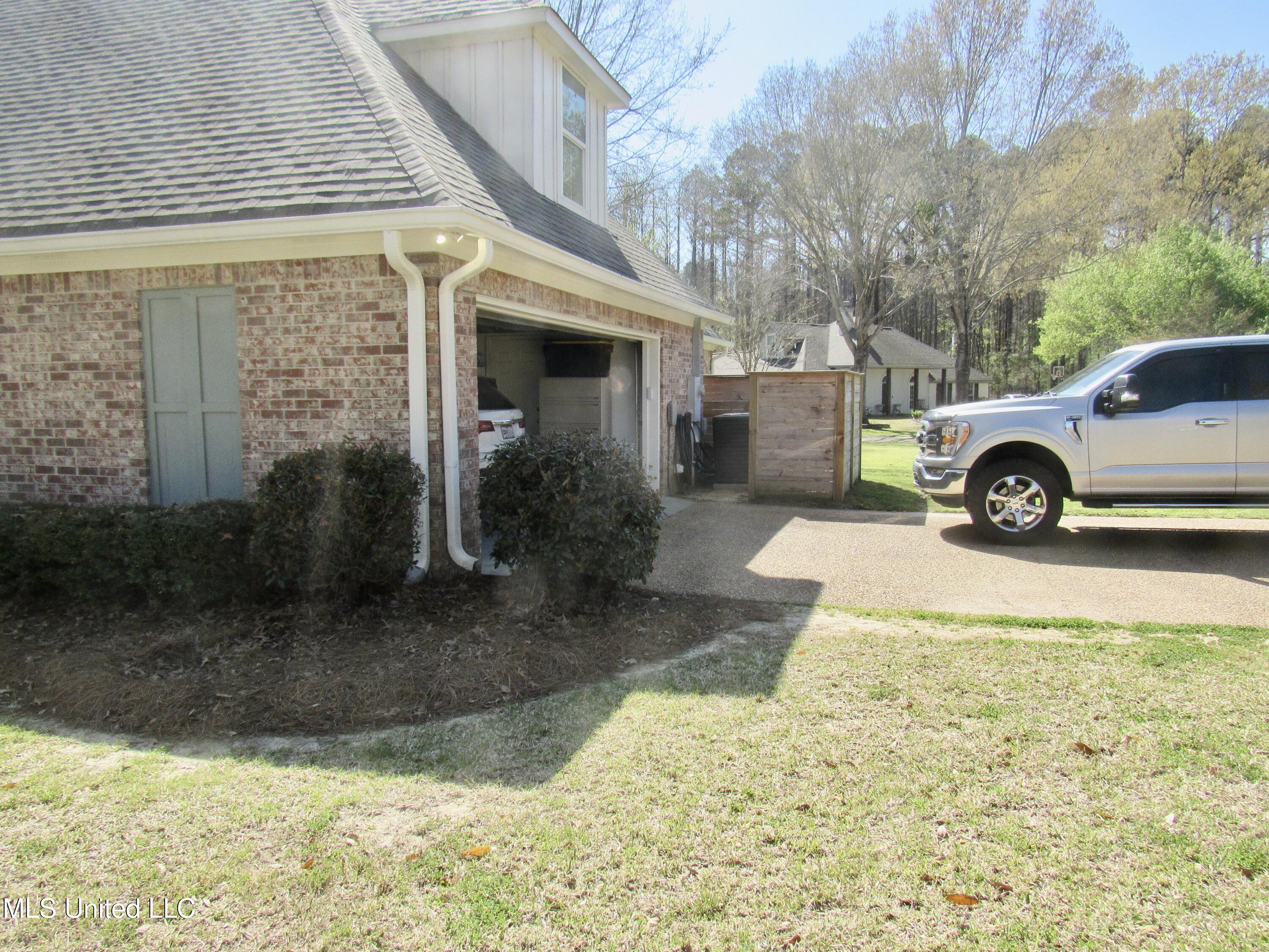 103 Bayberry Lane, Madison, Mississippi image 5