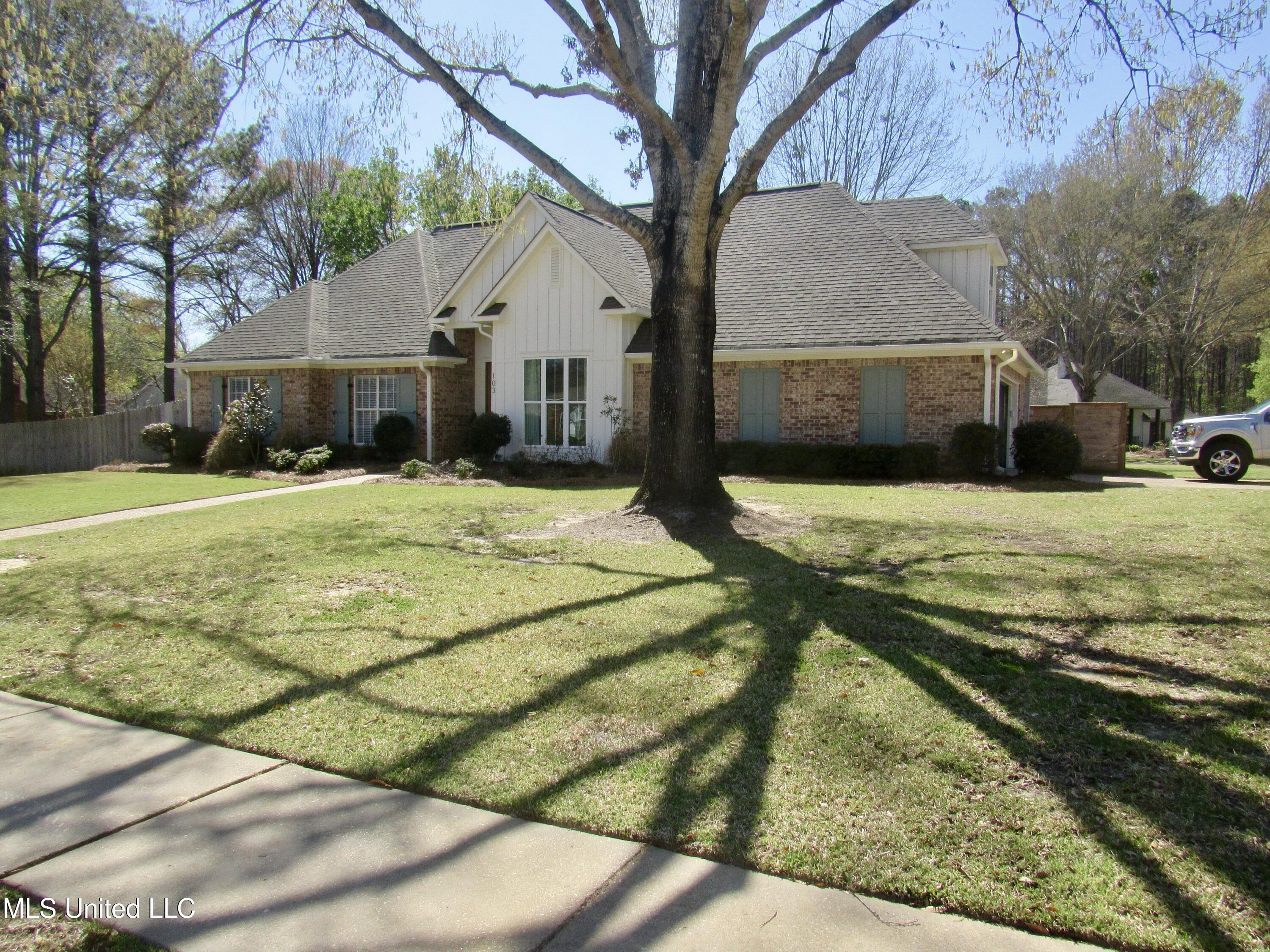 103 Bayberry Lane, Madison, Mississippi image 2