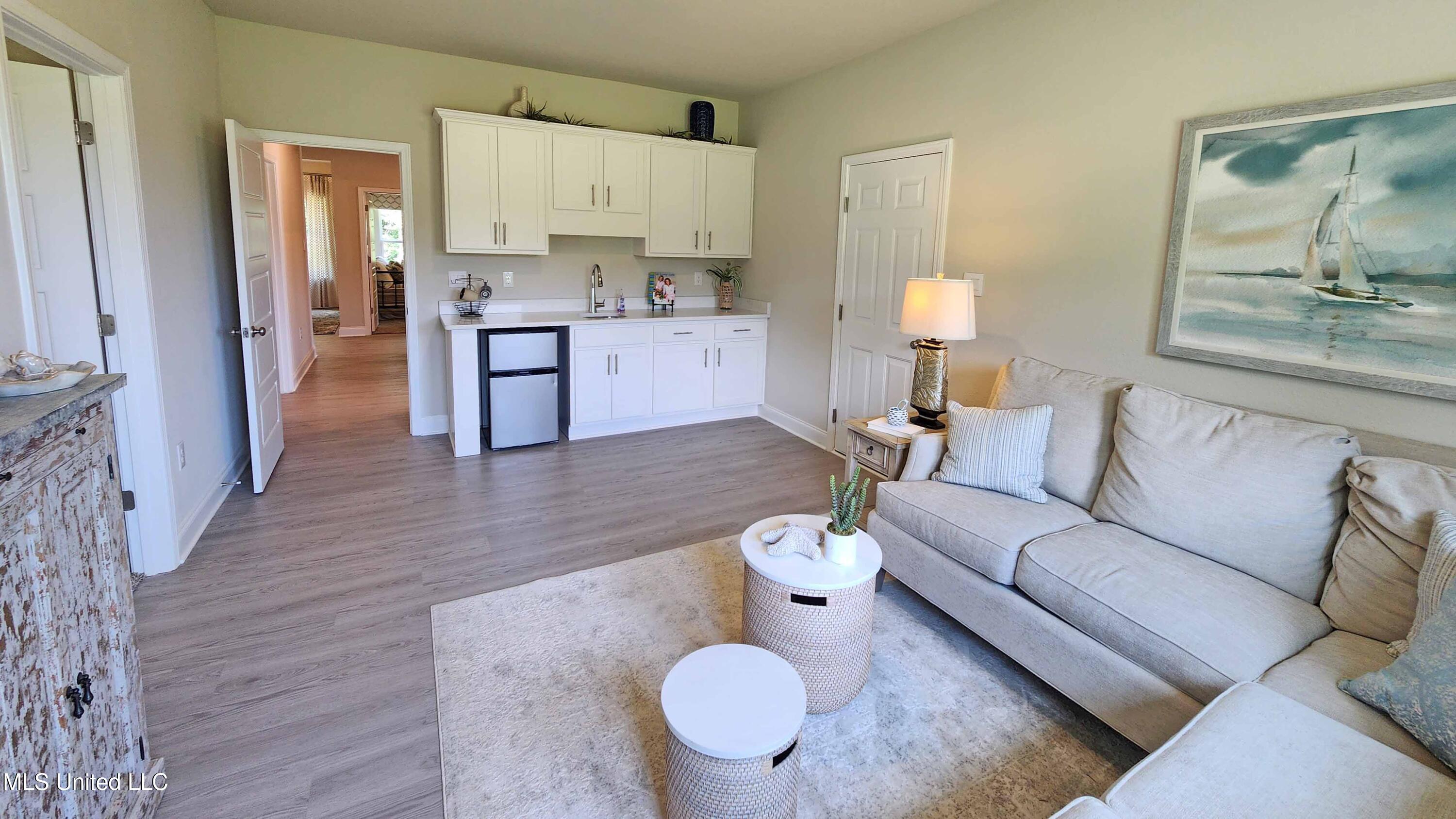 6893 Osprey Drive, Ocean Springs, Mississippi image 35