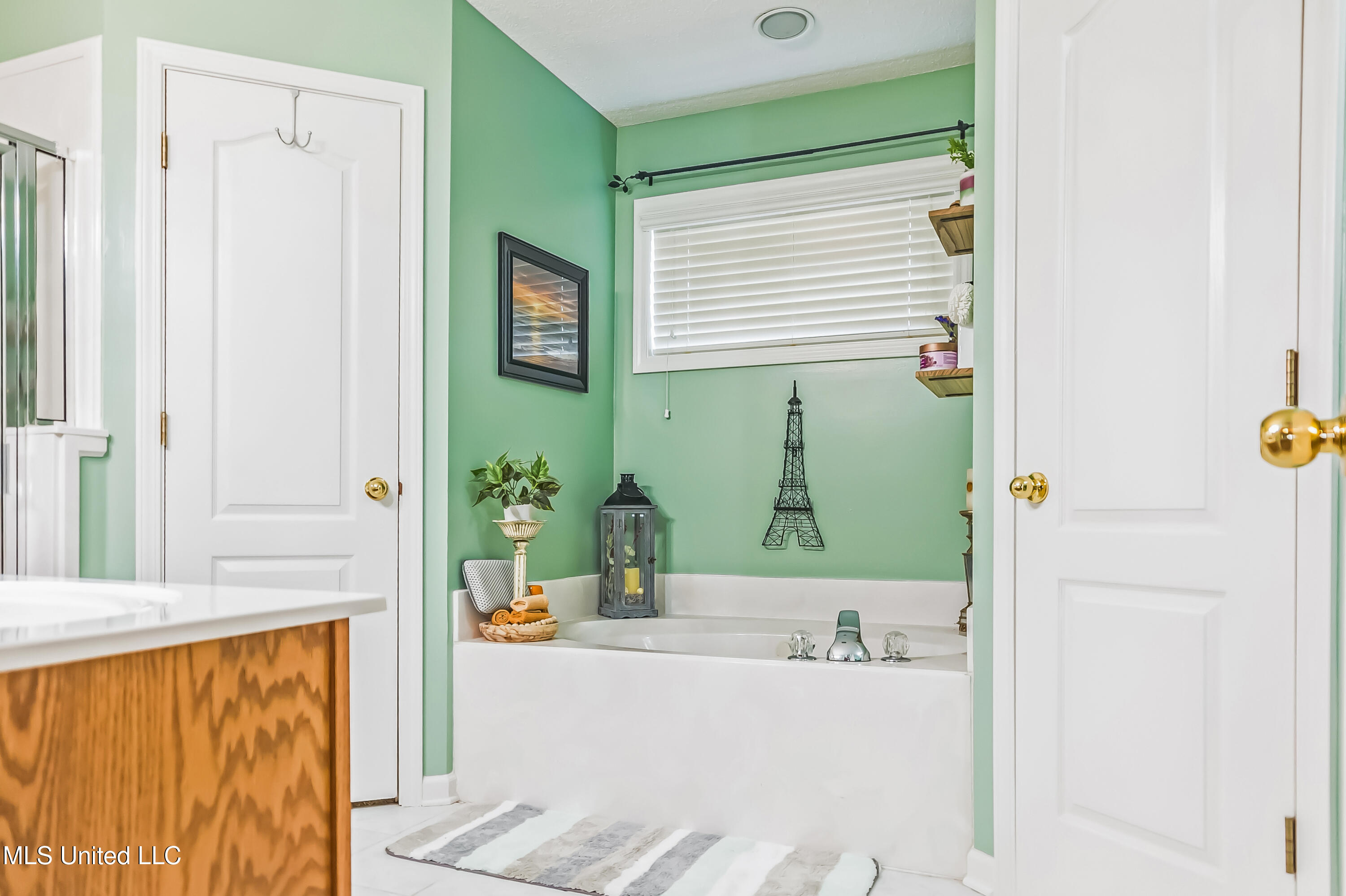 4806 Tara Cove, Olive Branch, Mississippi image 22
