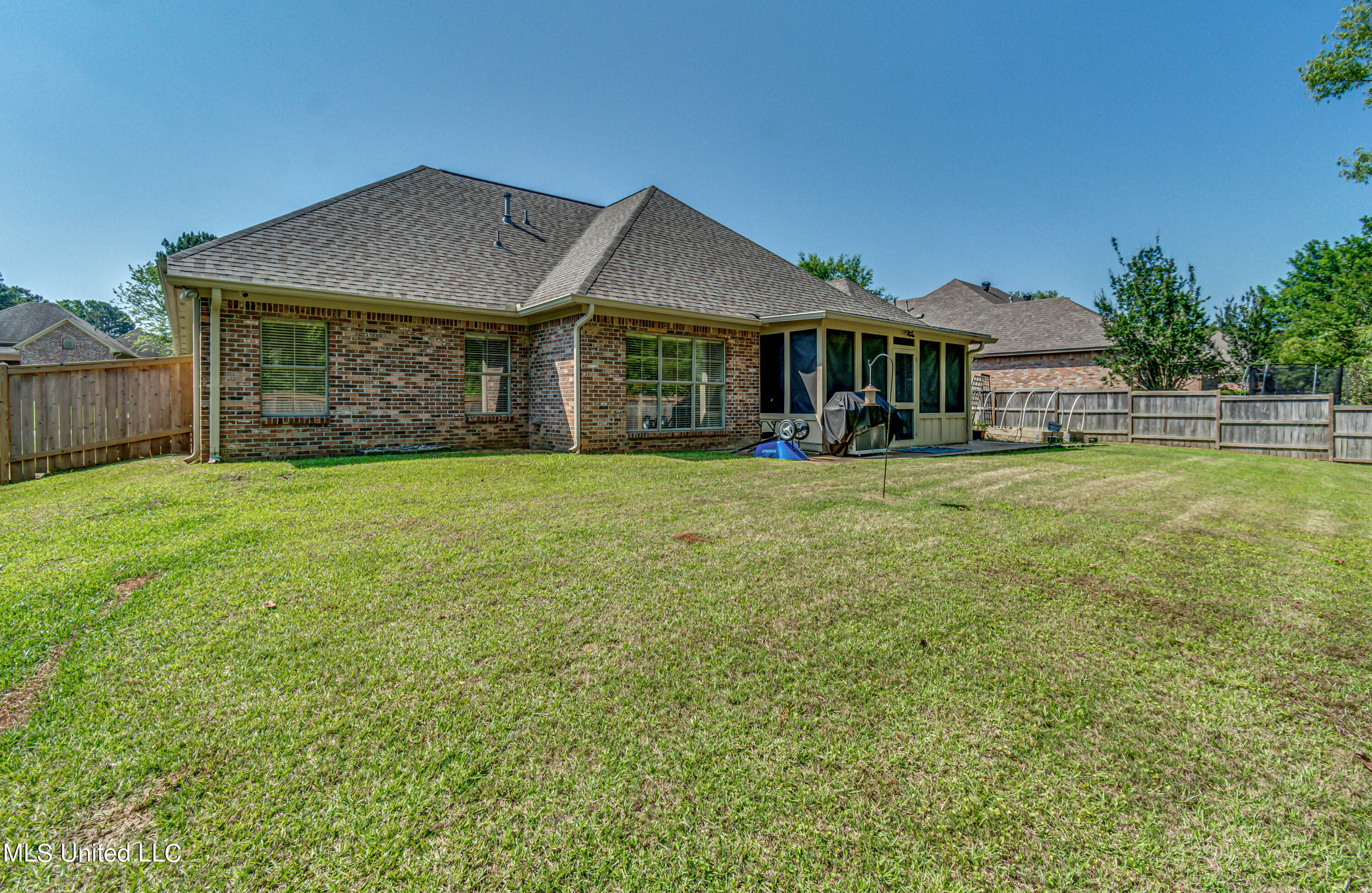 Madison, Mississippi 39110, United States, 5 Bedrooms Bedrooms, ,5 BathroomsBathrooms,Residential,Active,141259