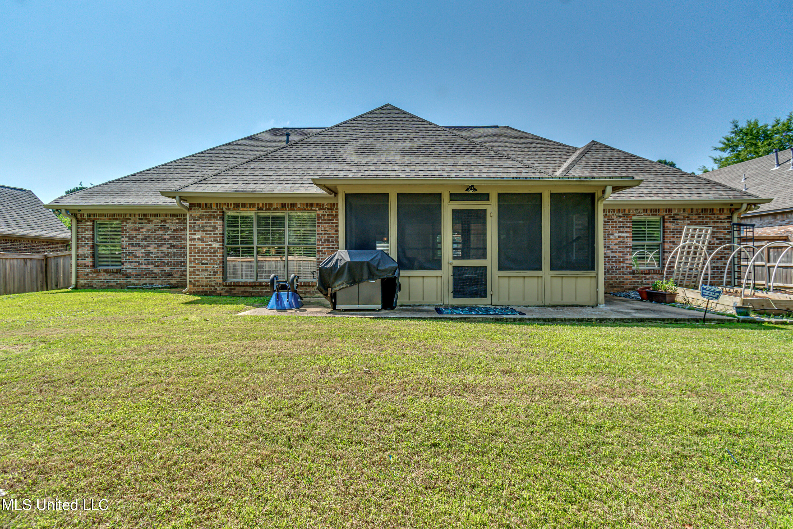 Madison, Mississippi 39110, United States, 5 Bedrooms Bedrooms, ,5 BathroomsBathrooms,Residential,Active,141259