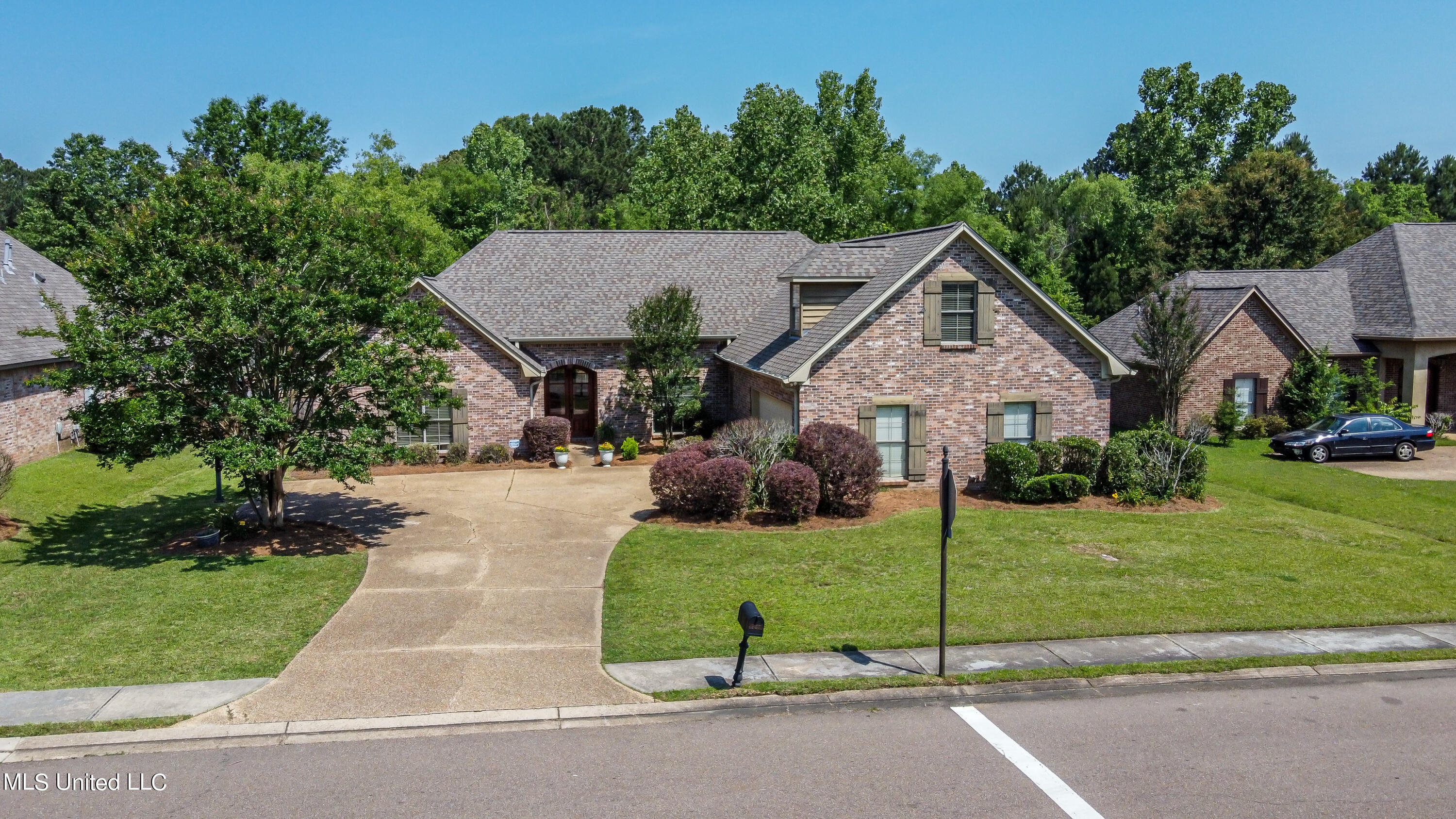 865 Wellington Way, Madison, Mississippi image 1