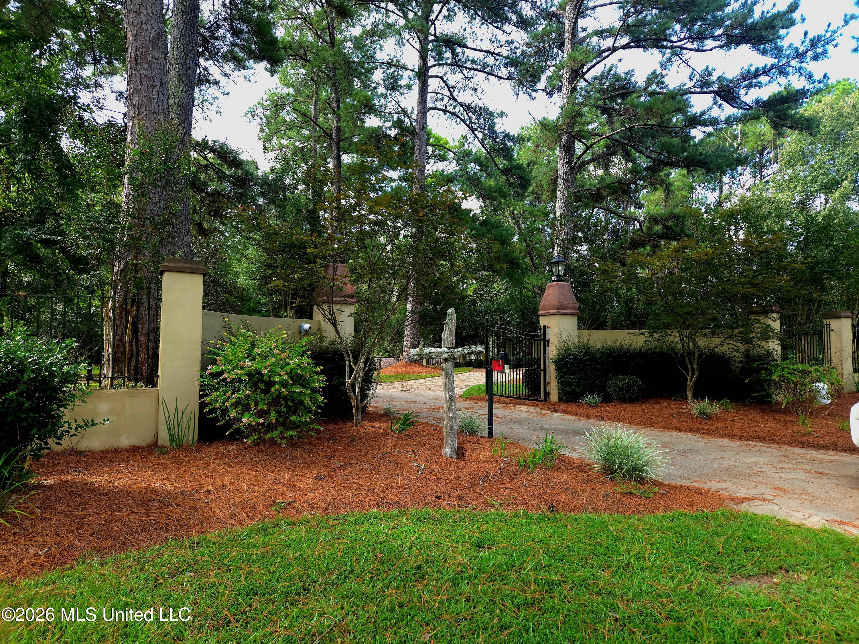 8 Sunflower Road