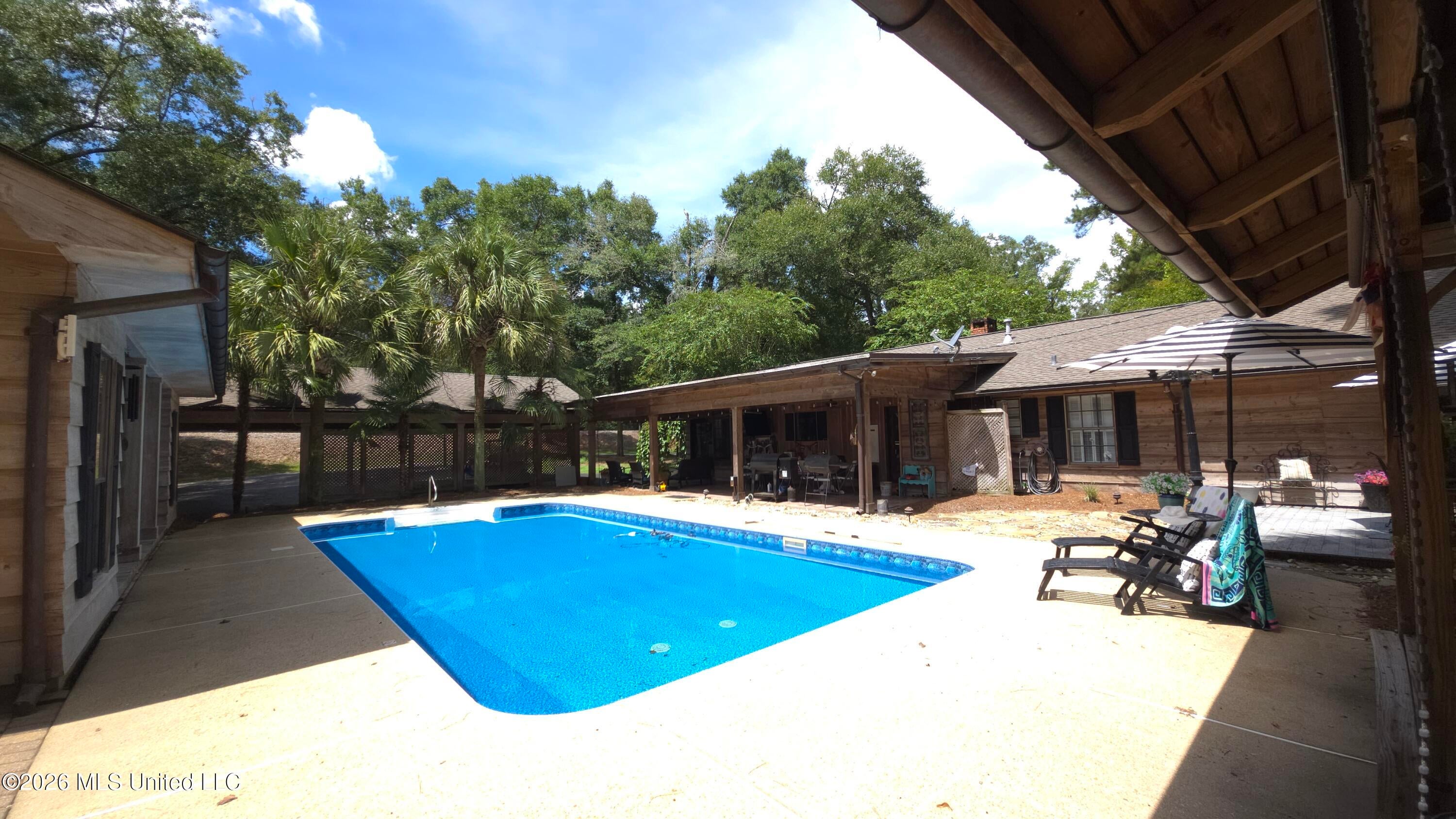 8 Sunflower Road