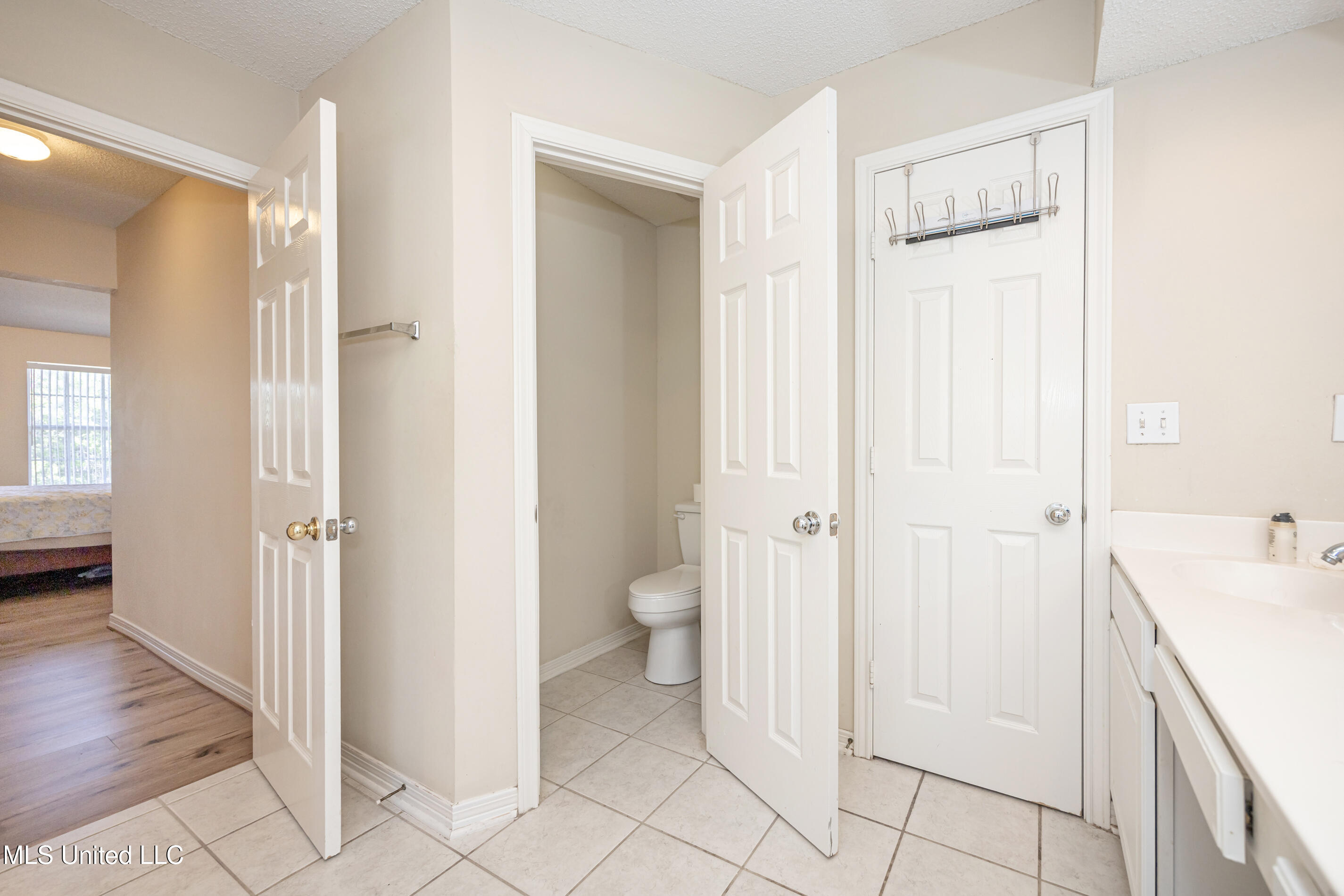 4608 Pinehaven Drive, Ocean Springs, Mississippi image 43