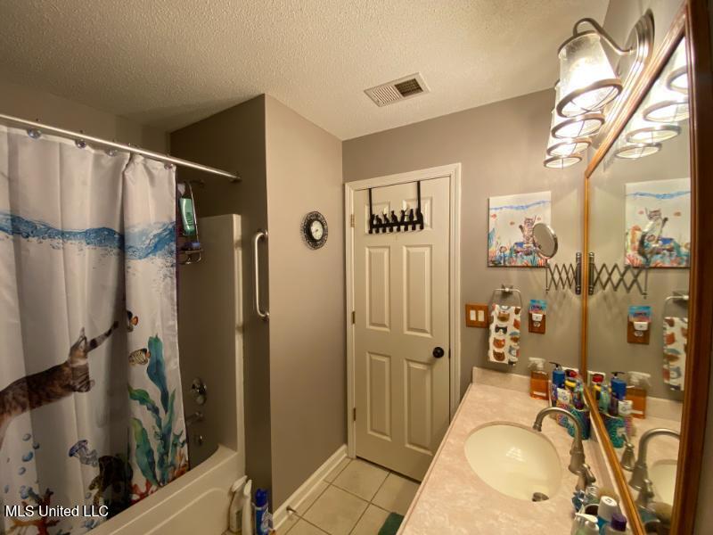 7741 Meadow Ridge Lane Lane, Olive Branch, Mississippi image 21