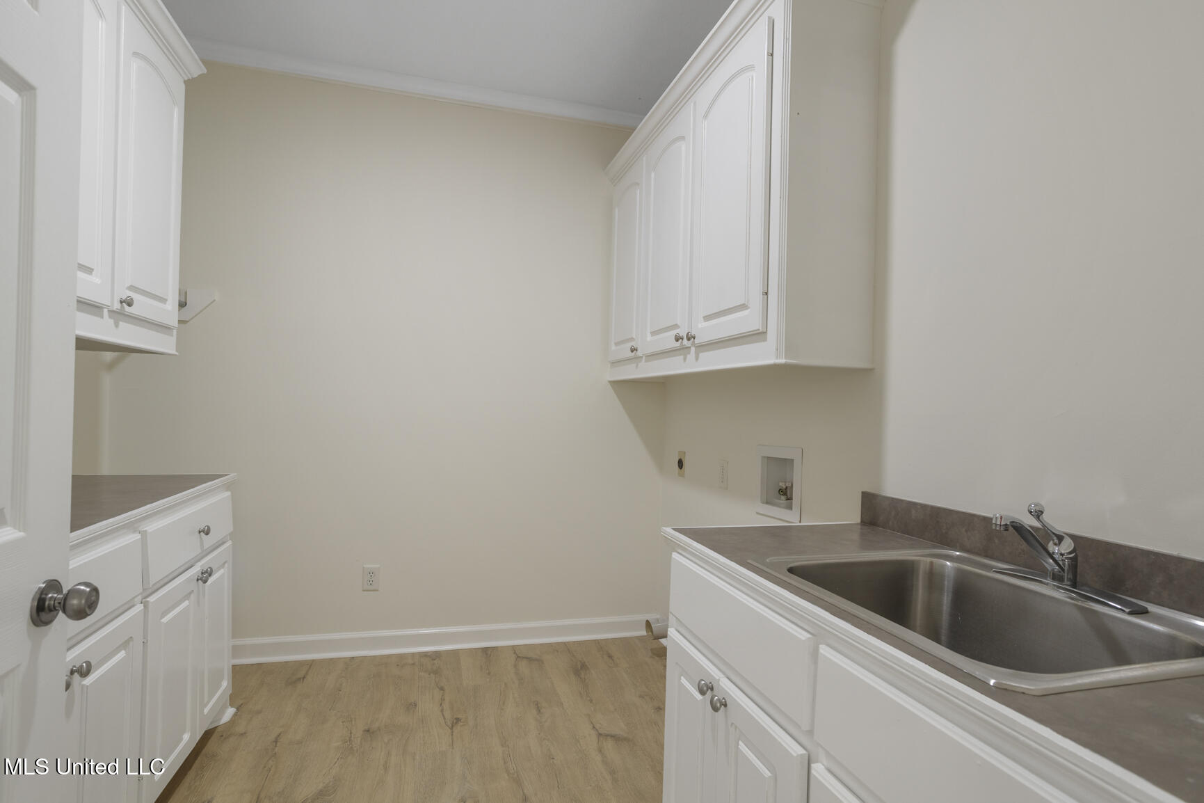 119 Middle Field Drive, Canton, Mississippi image 12