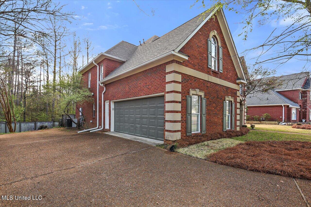 291 Woodland Brook Drive, Madison, Mississippi image 3
