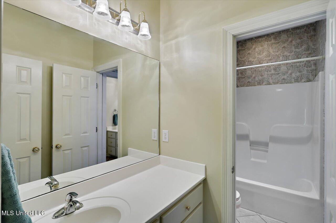 291 Woodland Brook Drive, Madison, Mississippi image 37