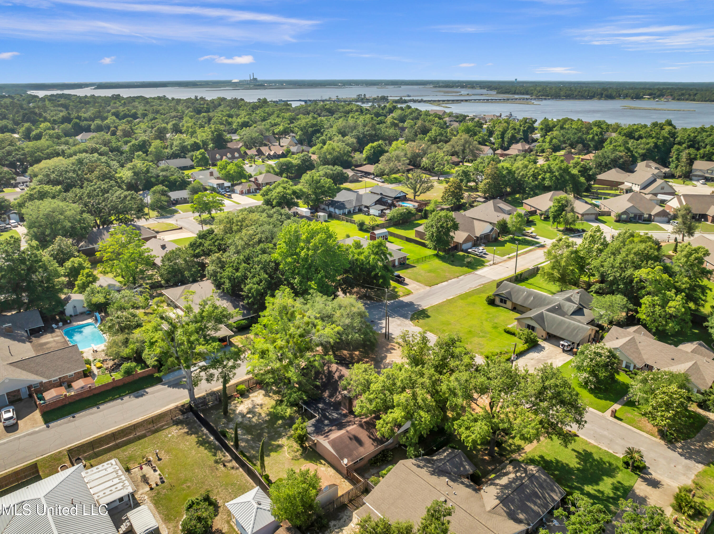 2181 George Walton Drive, Biloxi, Mississippi image 32