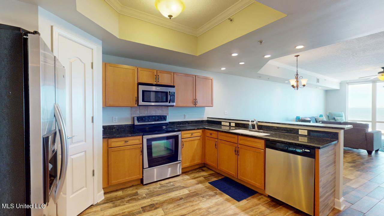 1200 Beach Drive #603, Gulfport, Mississippi image 8