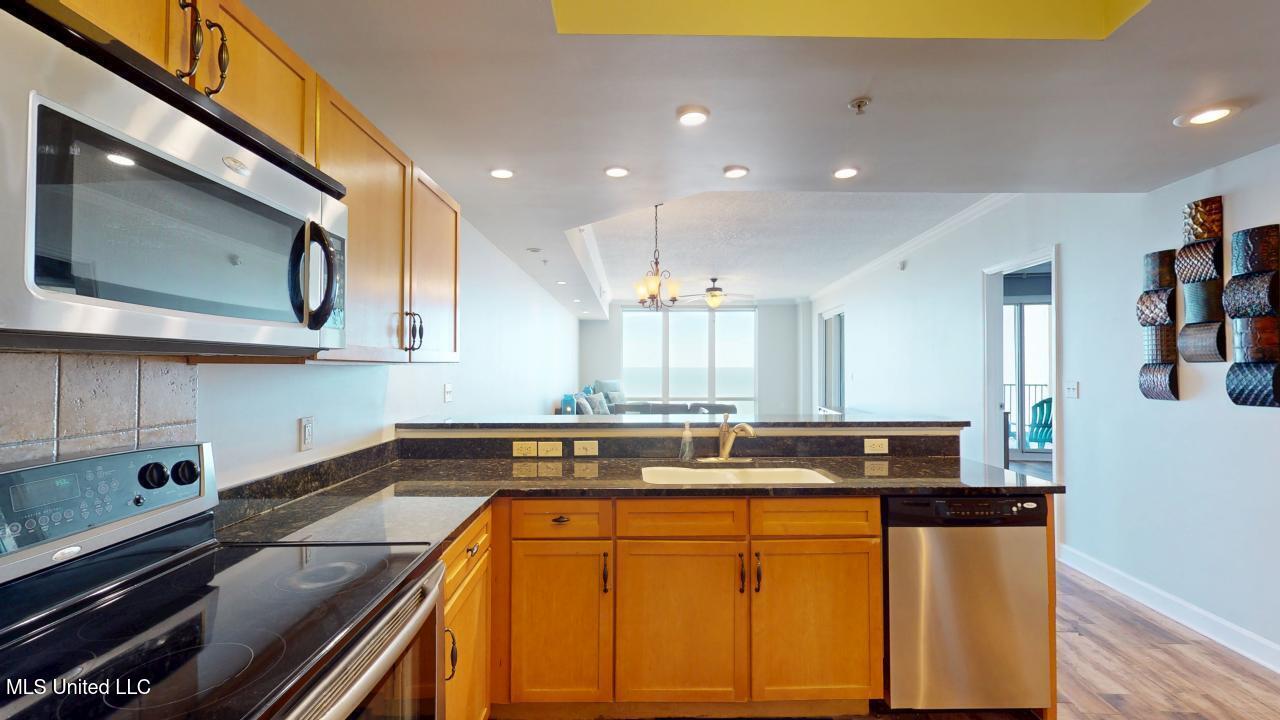 1200 Beach Drive #603, Gulfport, Mississippi image 9