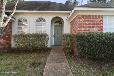 Homes For Sale - 286 Azalea Court<br/> Brandon, MS 39047