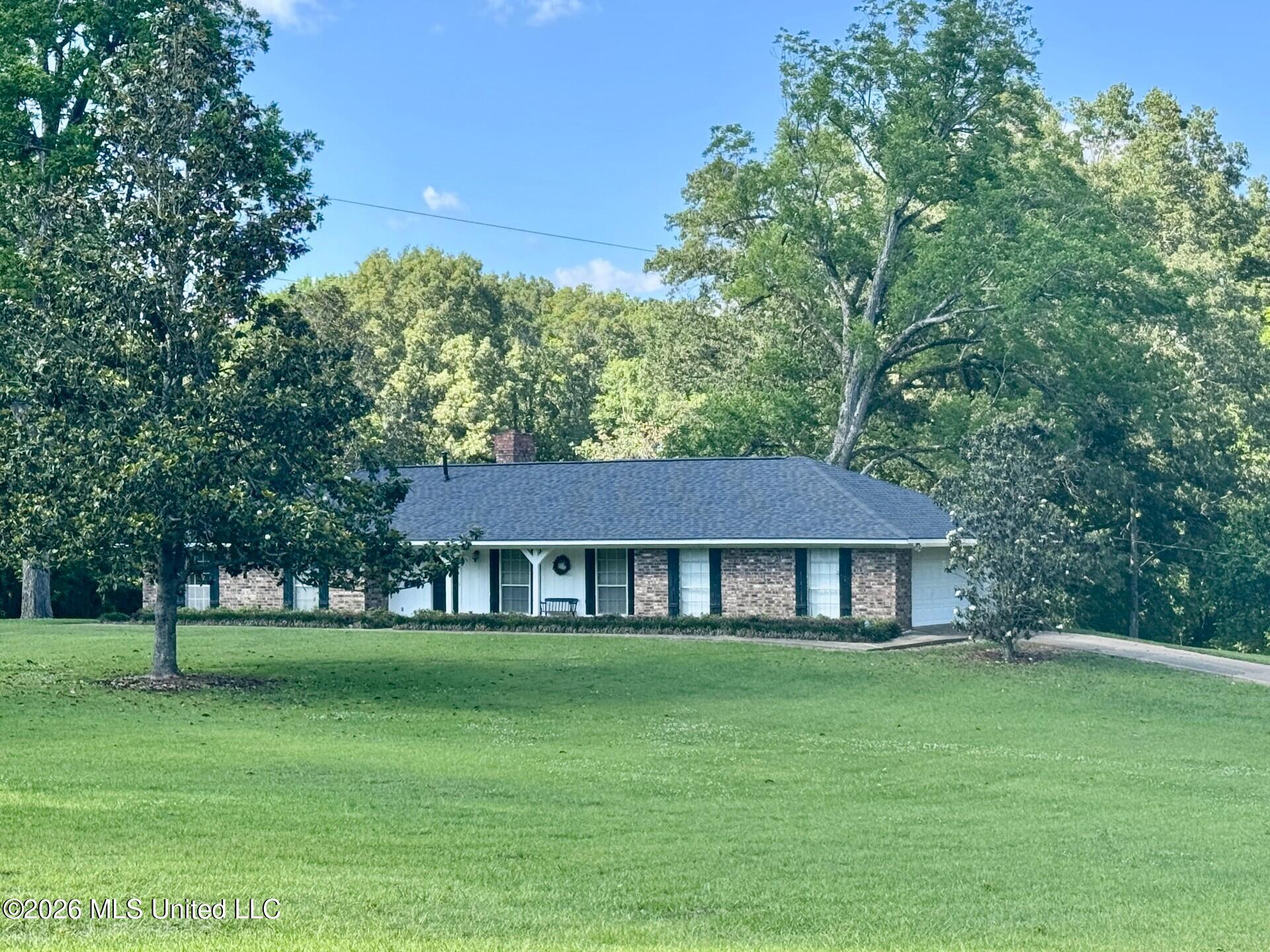 11 Pond Meadow Road
