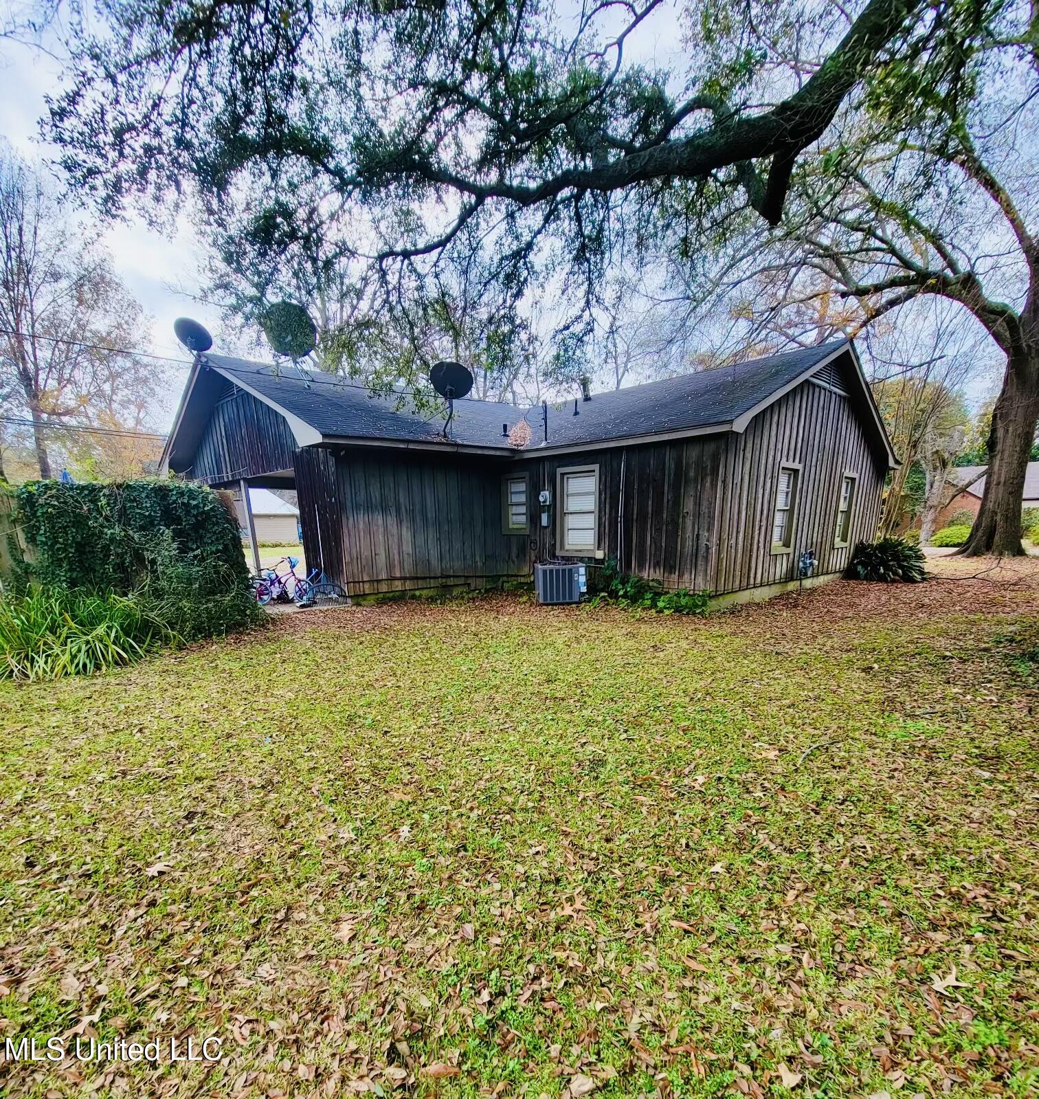 201 Seymour Drive, Indianola, Mississippi image 9