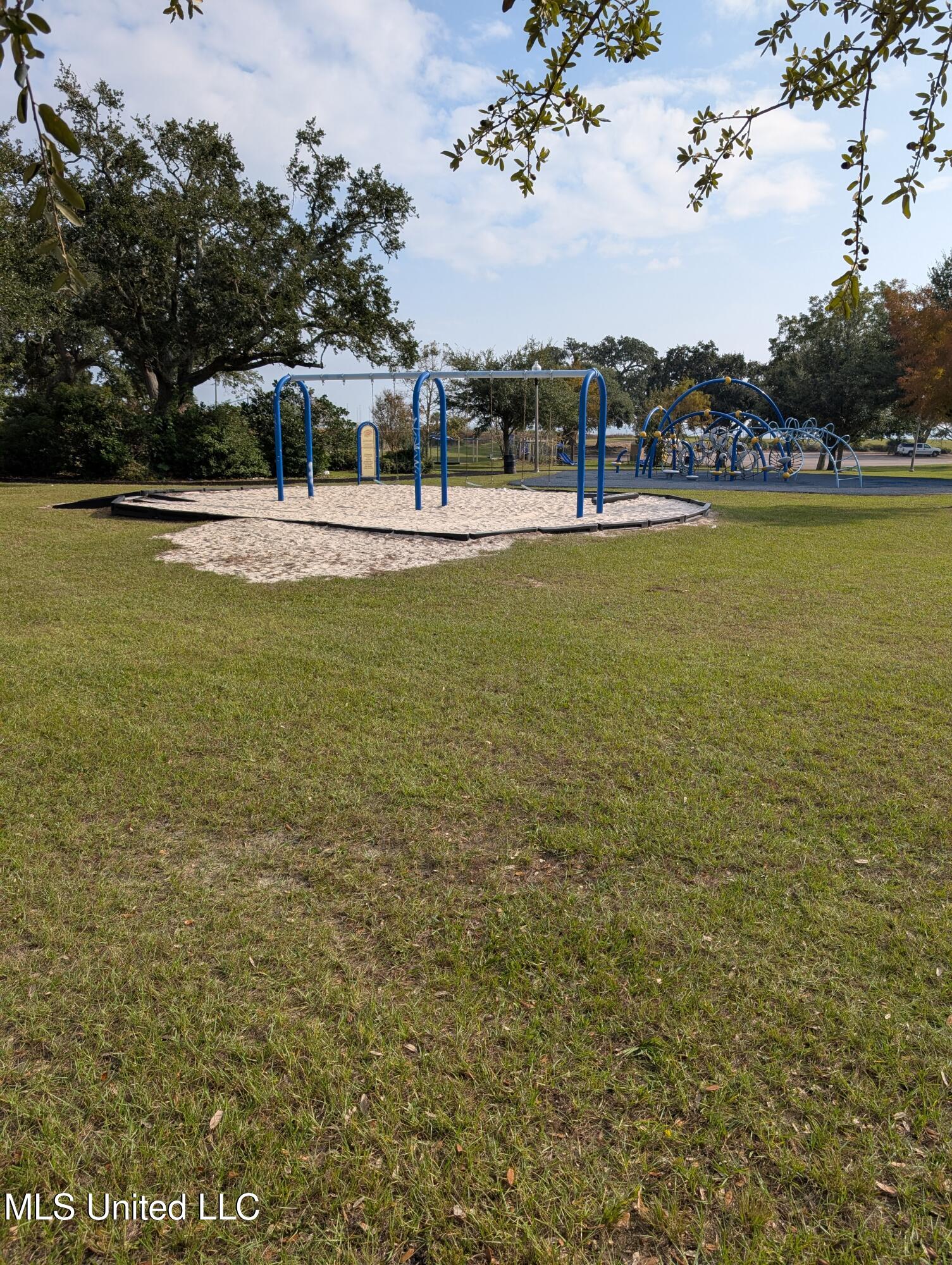 Central Street, Gulfport, Mississippi image 8