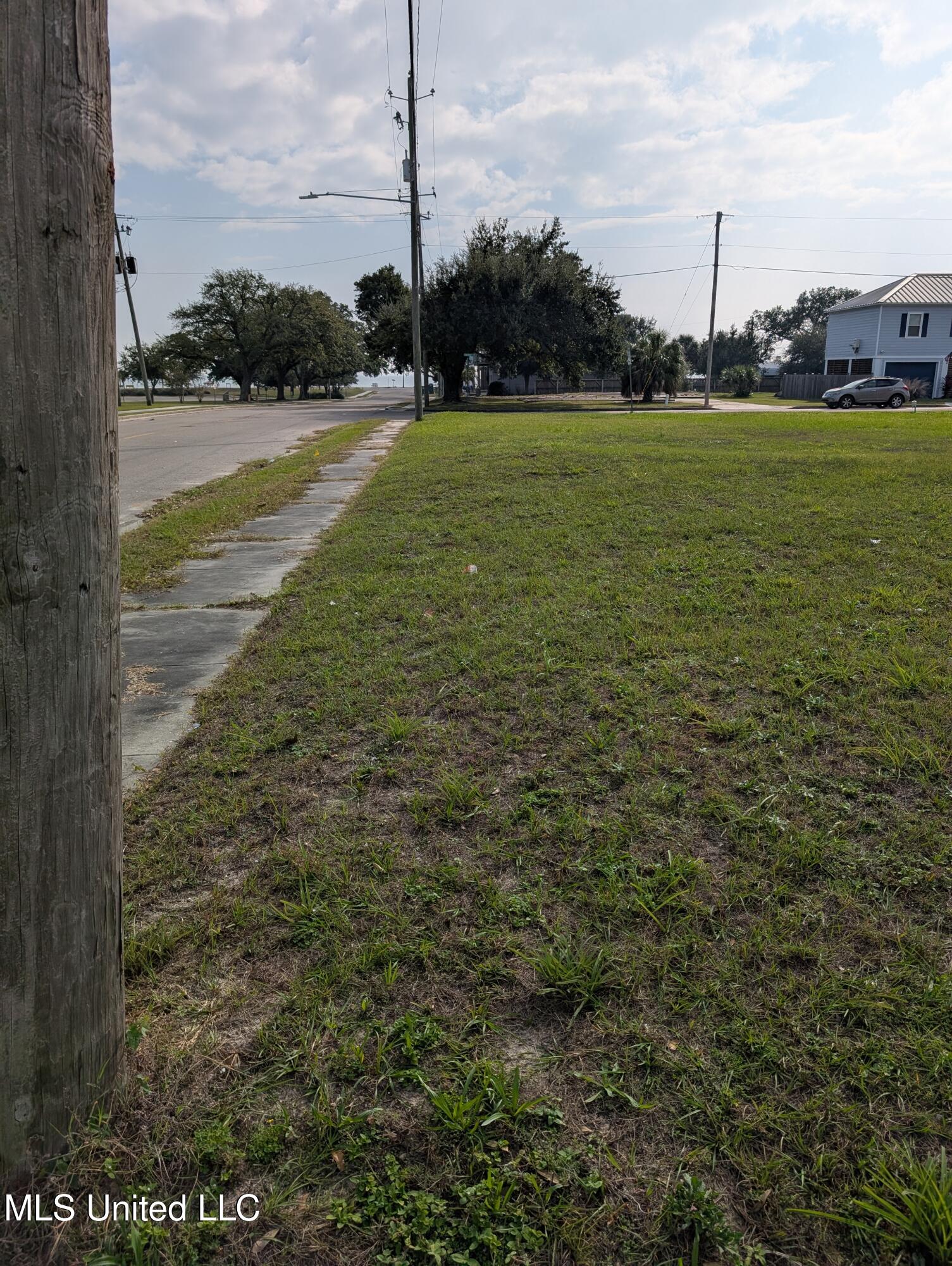 Central Street, Gulfport, Mississippi image 3