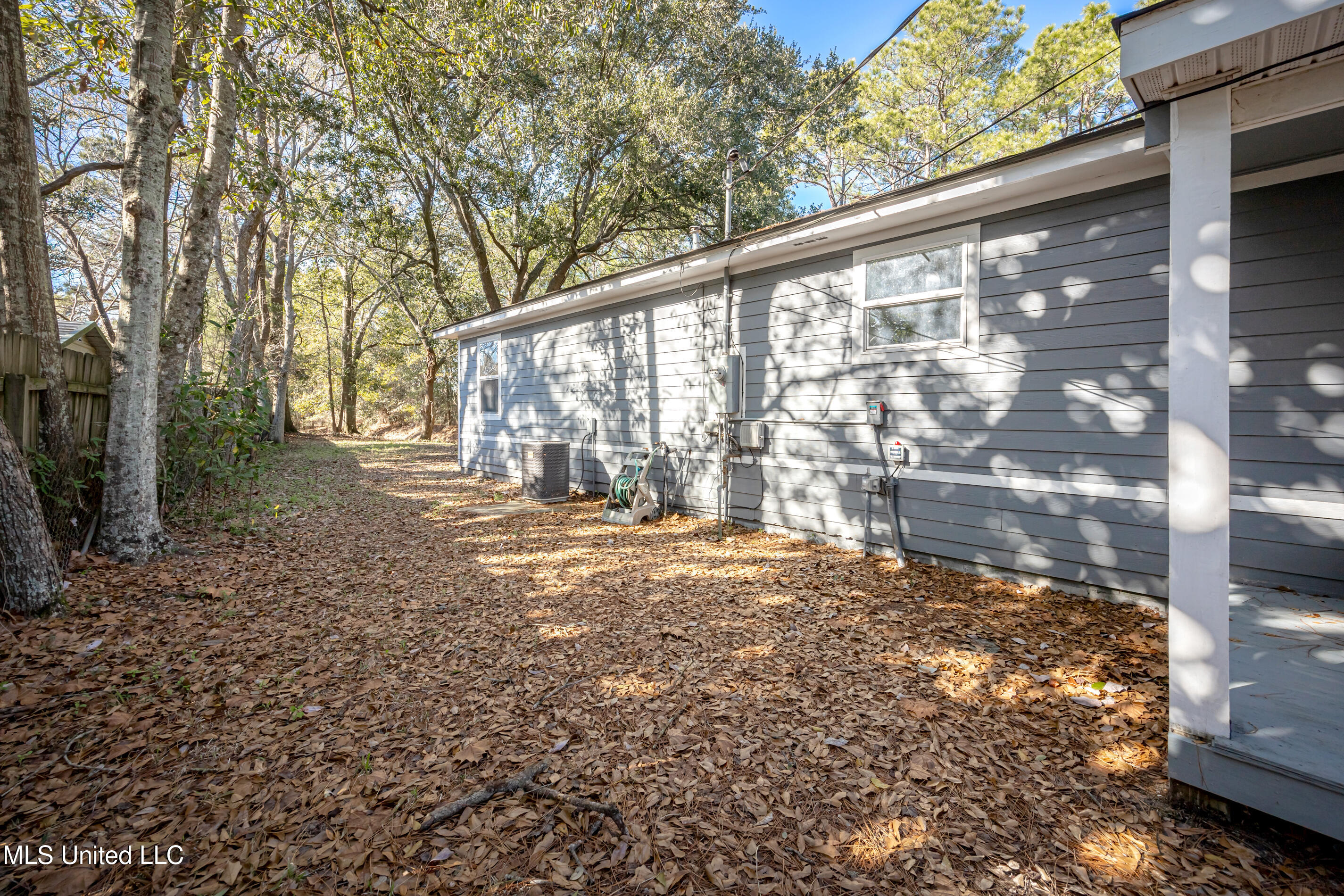 7633 Lexington Drive, Biloxi, Mississippi image 37