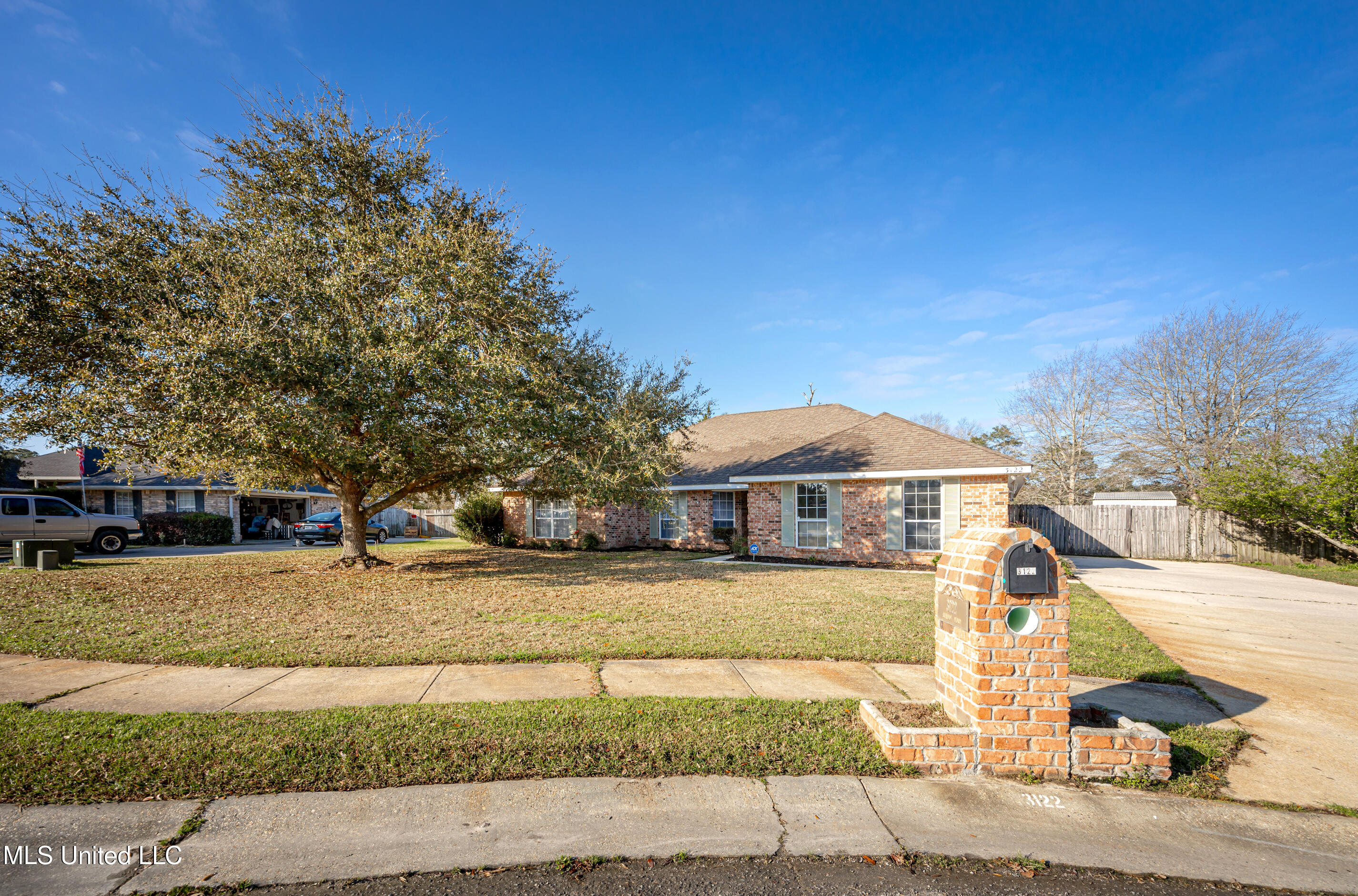 3122 Shadow Wood Drive, Ocean Springs, Mississippi image 2