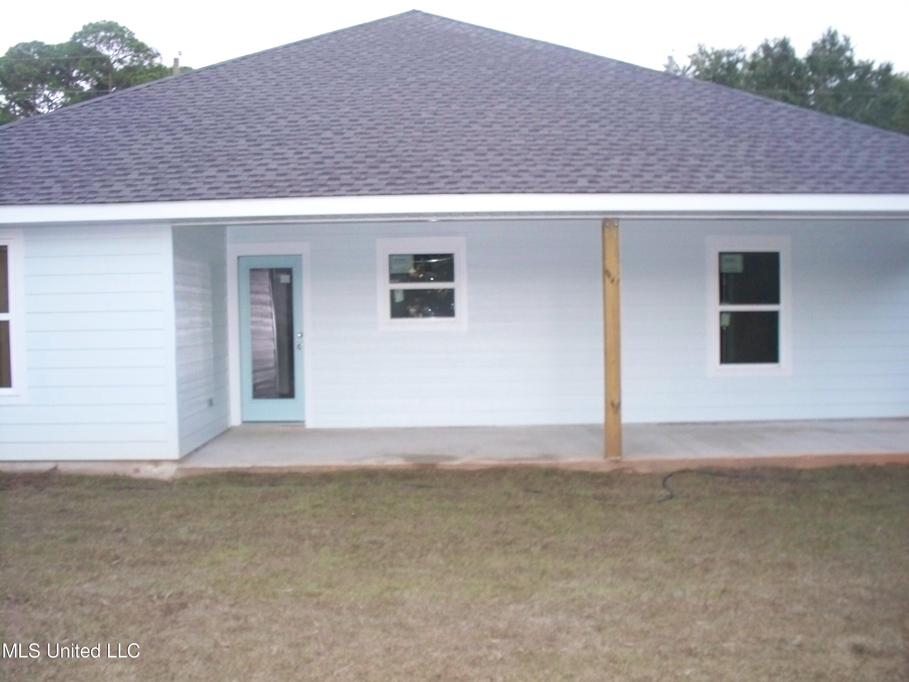 2607 N 12th Street, Ocean Springs, Mississippi image 33