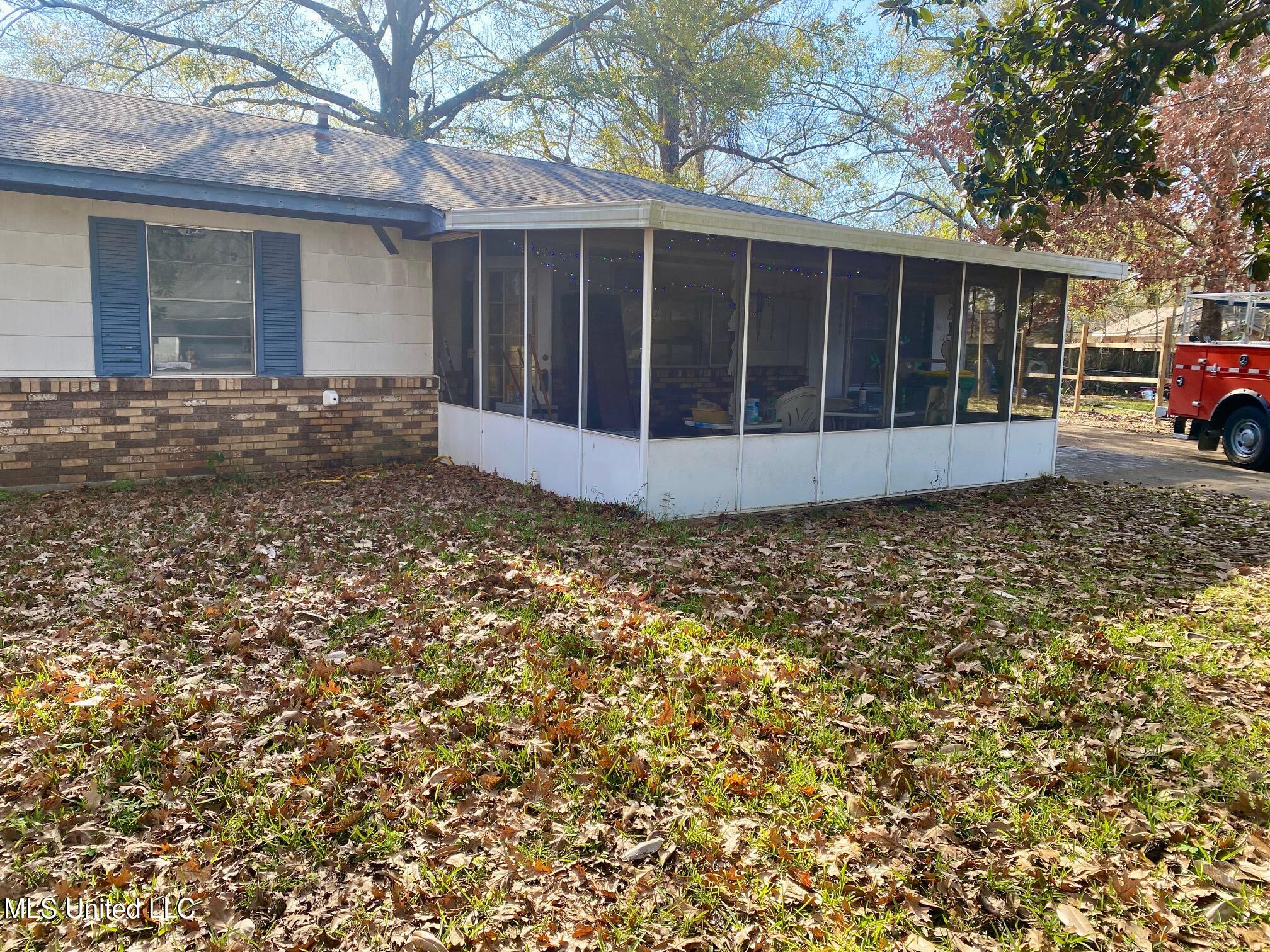 215 Nolan Circle, Ridgeland, Mississippi image 3