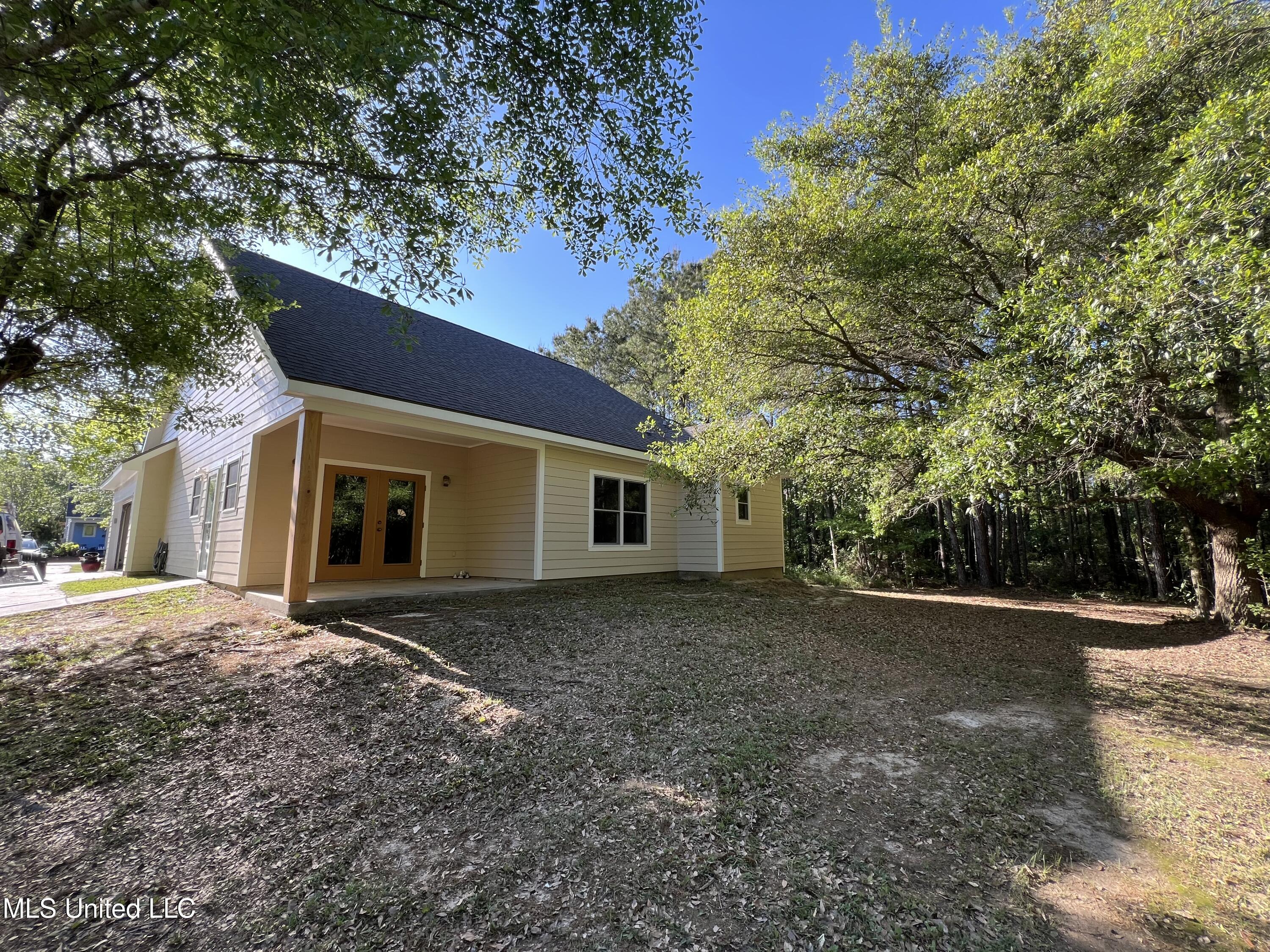 504 Taylor Trail Trail, Waveland, Mississippi image 5