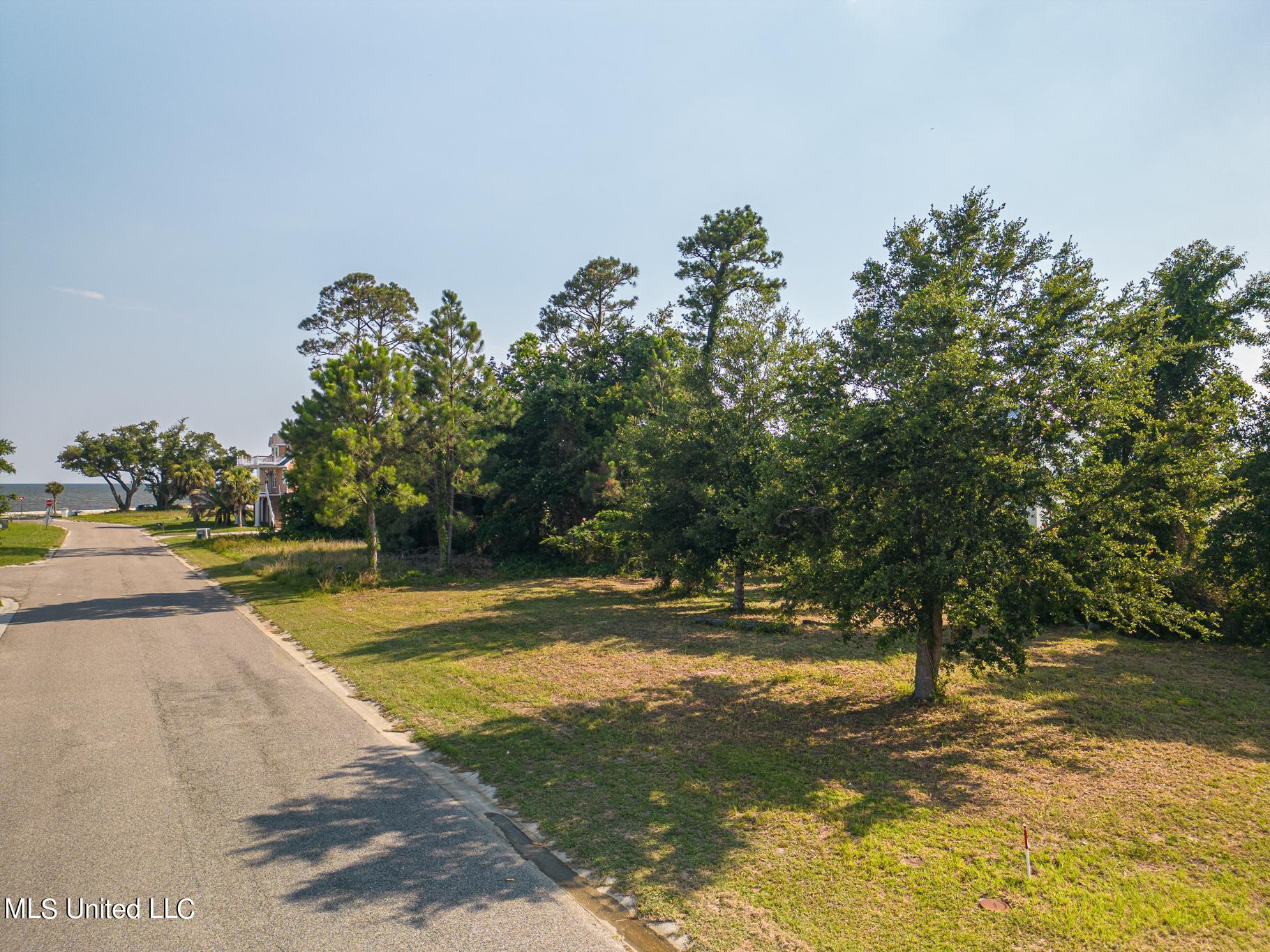 105 Sea Oaks Boulevard, Long Beach, Mississippi image 12