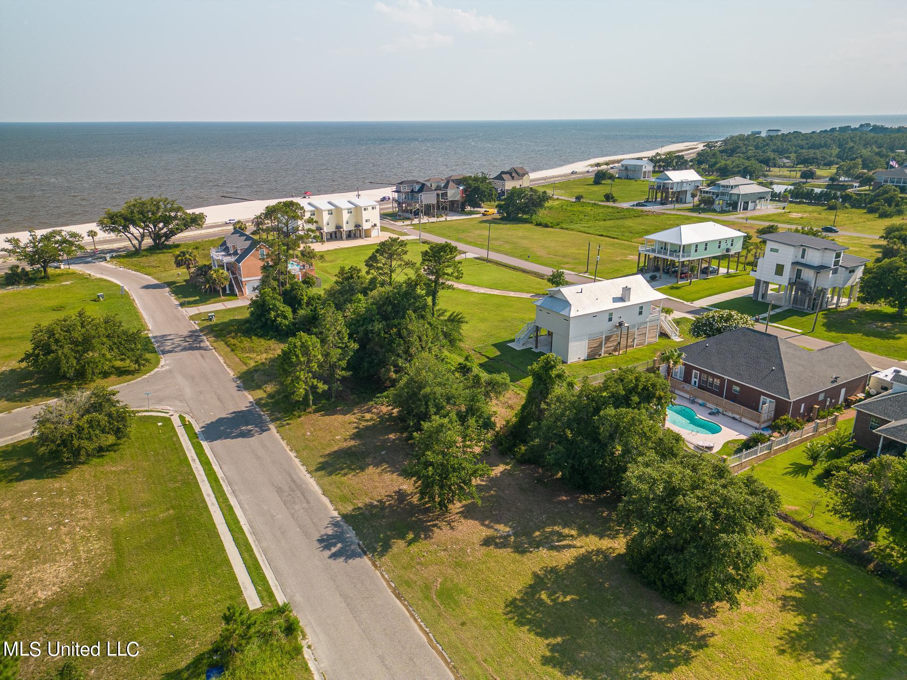 105 Sea Oaks Boulevard, Long Beach, Mississippi image 11