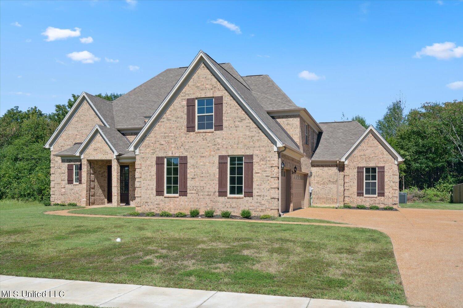 10874 Wiseman Drive, Olive Branch, Mississippi image 2