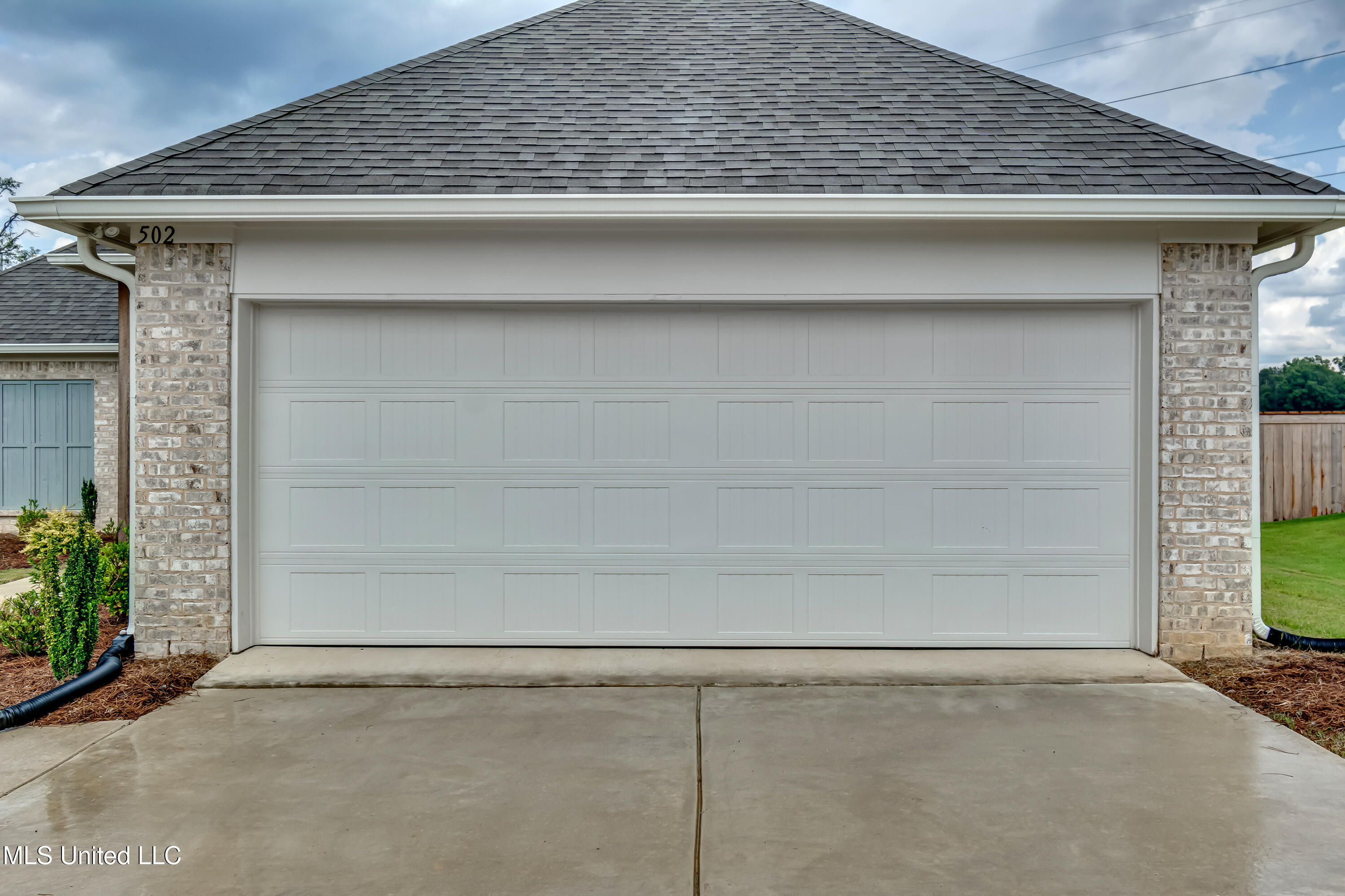 Canton, Mississippi 39046, United States, 3 Bedrooms Bedrooms, ,2 BathroomsBathrooms,Residential,Active,188610