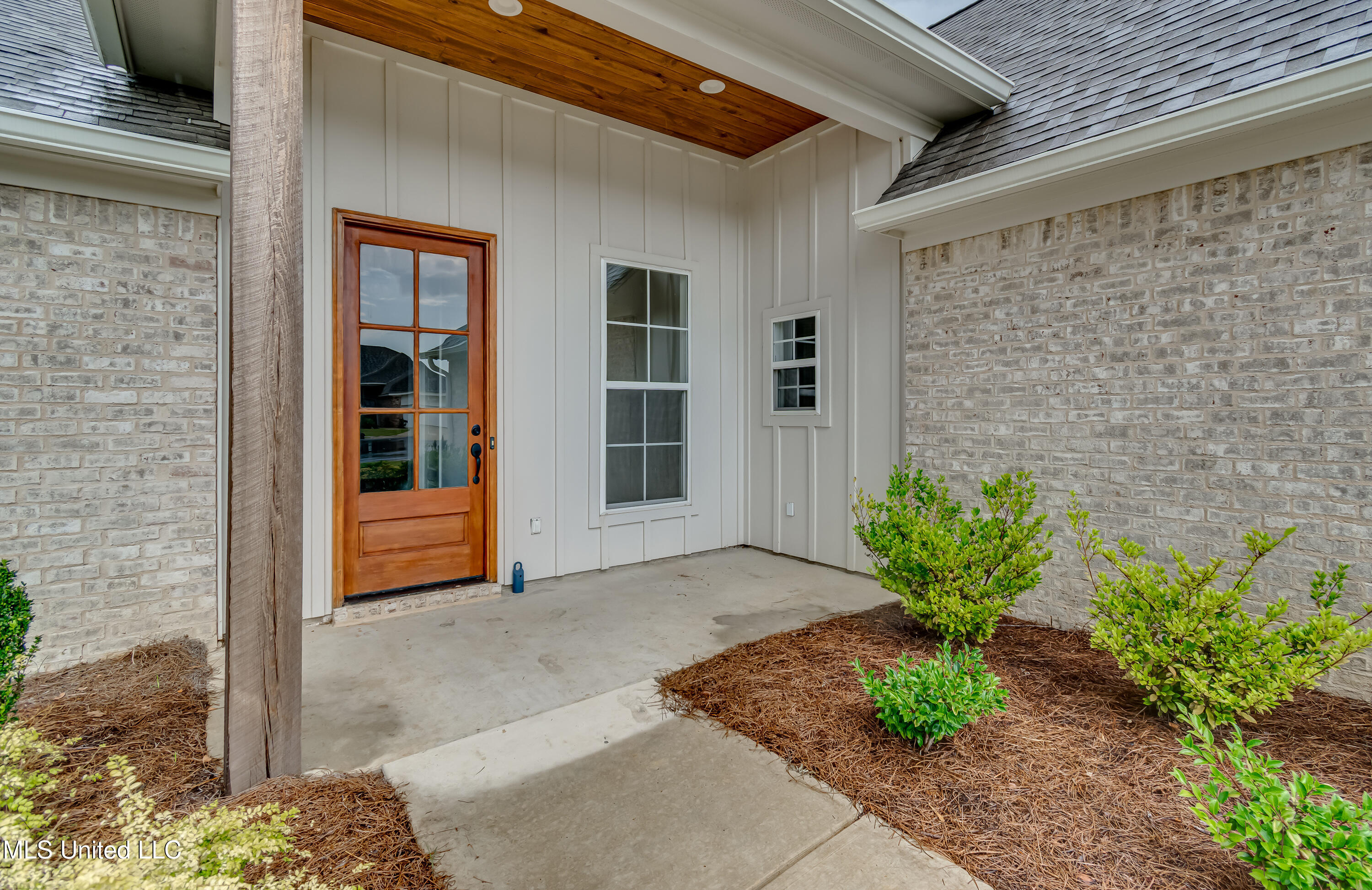 Canton, Mississippi 39046, United States, 3 Bedrooms Bedrooms, ,2 BathroomsBathrooms,Residential,Active,188610