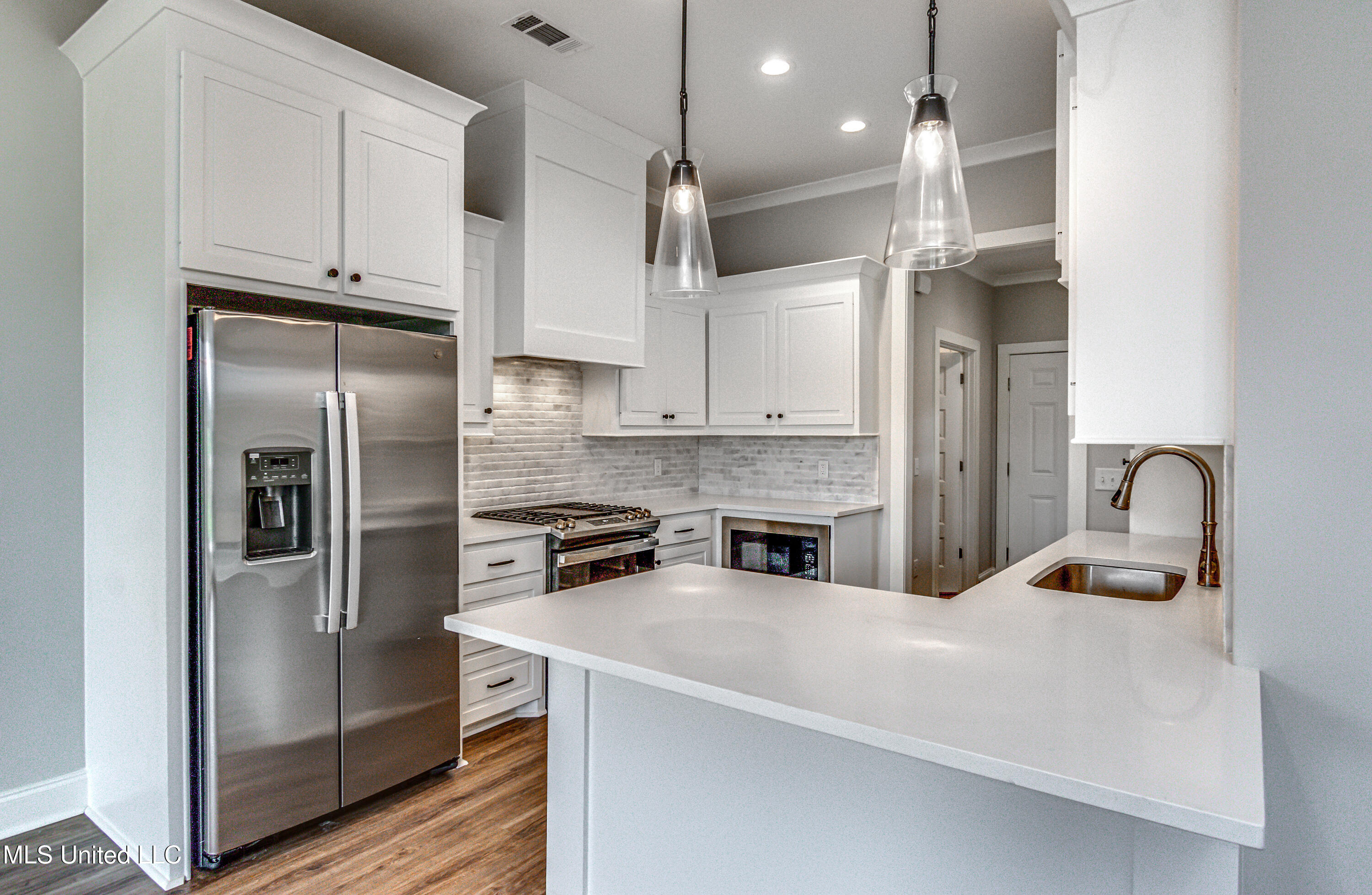 Canton, Mississippi 39046, United States, 3 Bedrooms Bedrooms, ,2 BathroomsBathrooms,Residential,Active,188610