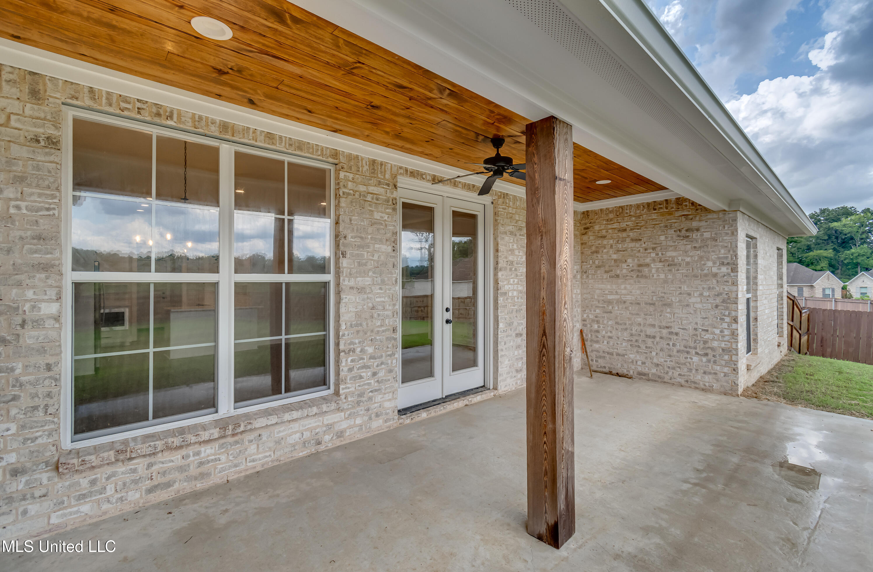 Canton, Mississippi 39046, United States, 3 Bedrooms Bedrooms, ,2 BathroomsBathrooms,Residential,Active,188610