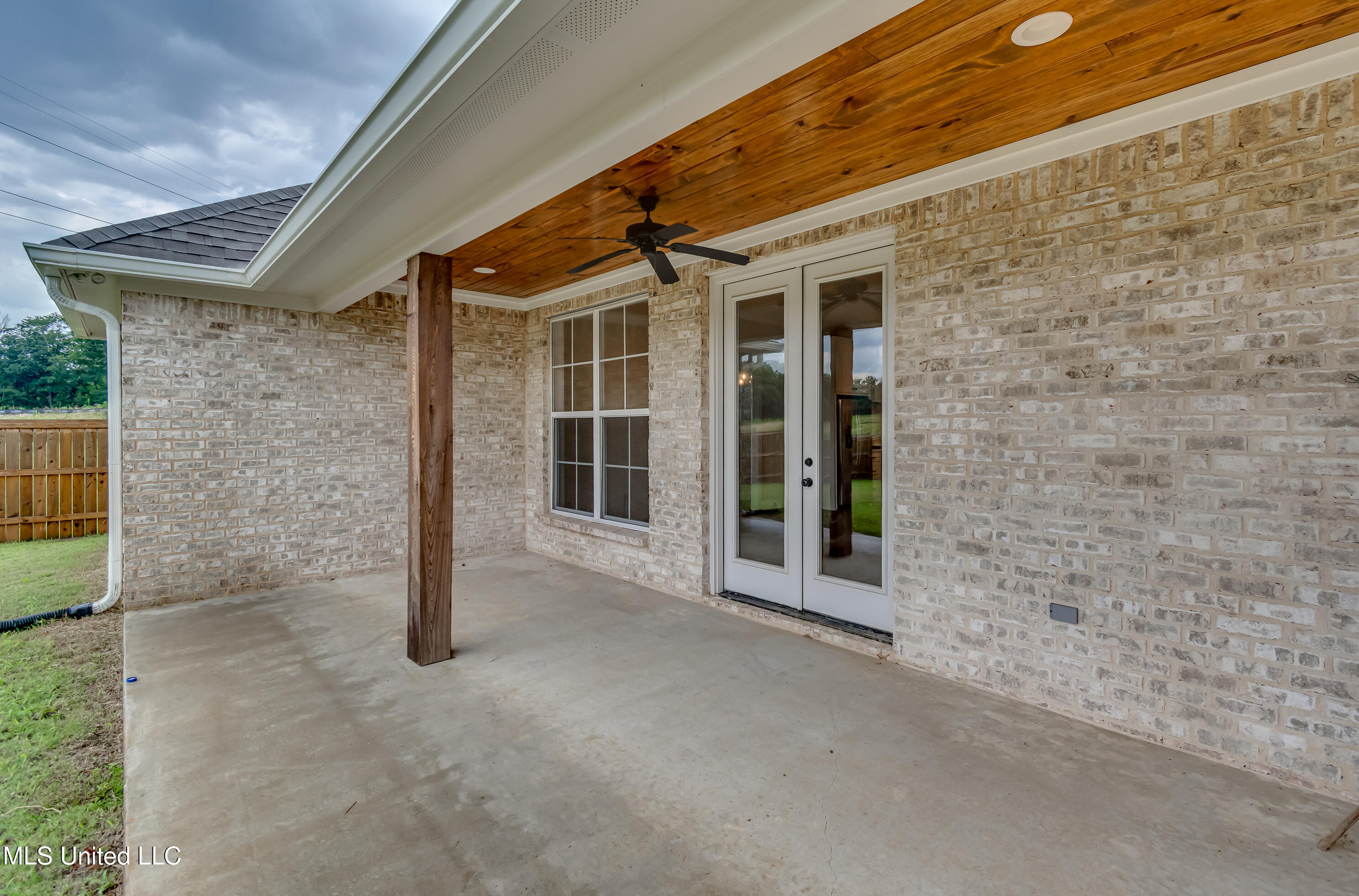 Canton, Mississippi 39046, United States, 3 Bedrooms Bedrooms, ,2 BathroomsBathrooms,Residential,Active,188610