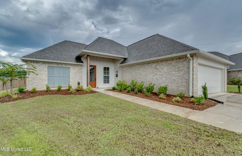 Homes For Sale - 502 Black Cherry Cove<br/> Canton, MS 39046