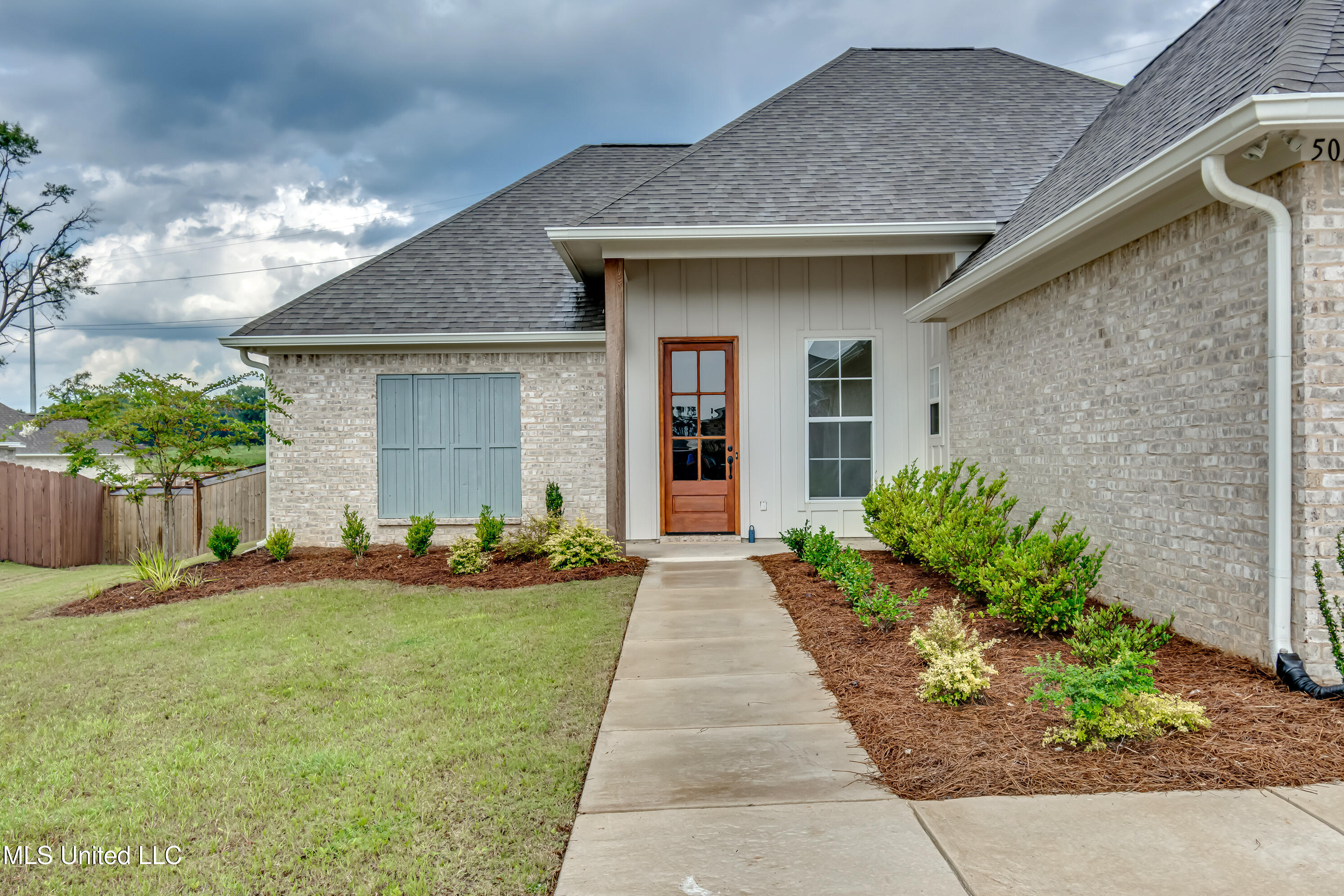 Canton, Mississippi 39046, United States, 3 Bedrooms Bedrooms, ,2 BathroomsBathrooms,Residential,Active,188610