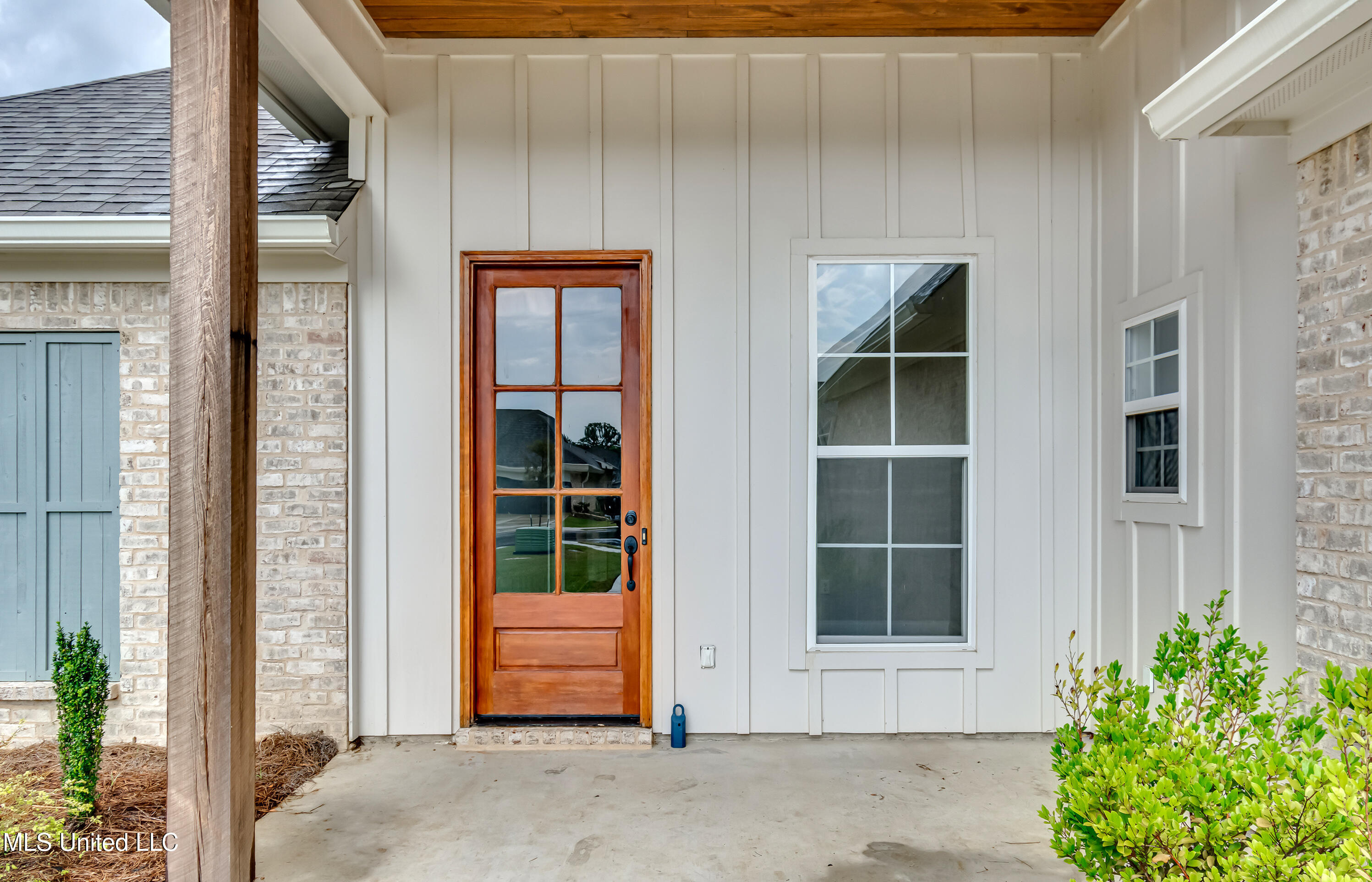 Canton, Mississippi 39046, United States, 3 Bedrooms Bedrooms, ,2 BathroomsBathrooms,Residential,Active,188610