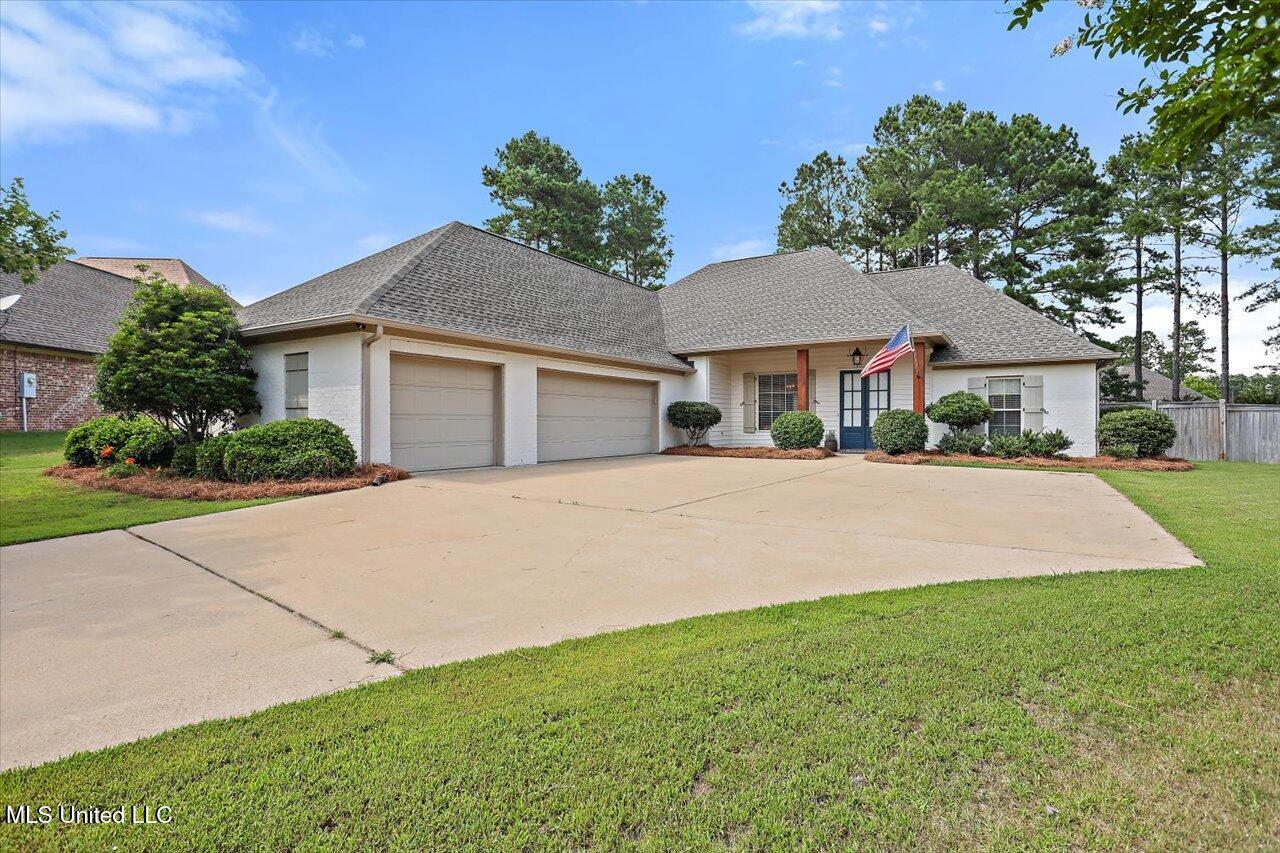 128 Grayhawk Parkway, Madison, Mississippi image 1