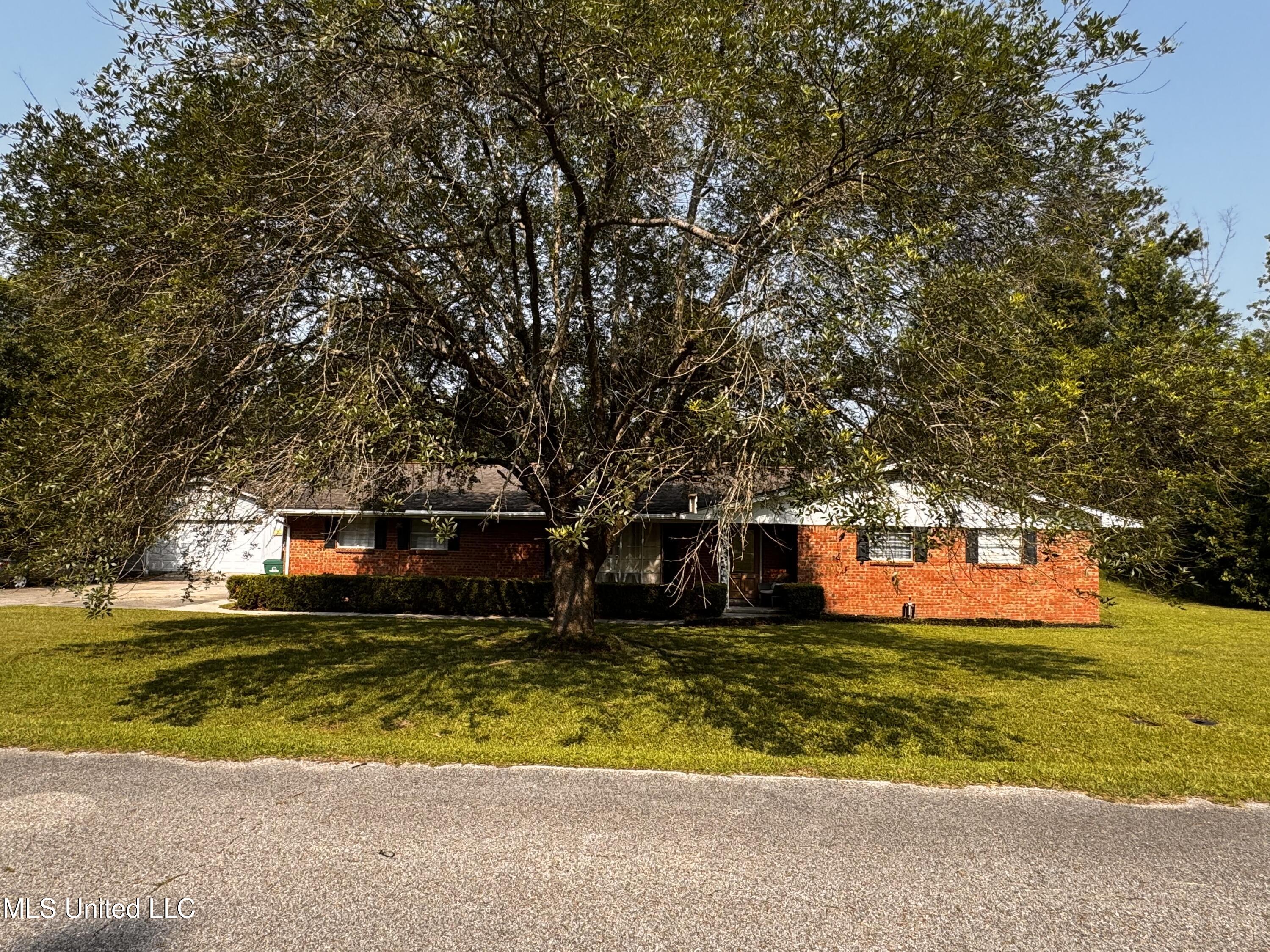 138 Essex Court, Picayune, Mississippi image 8