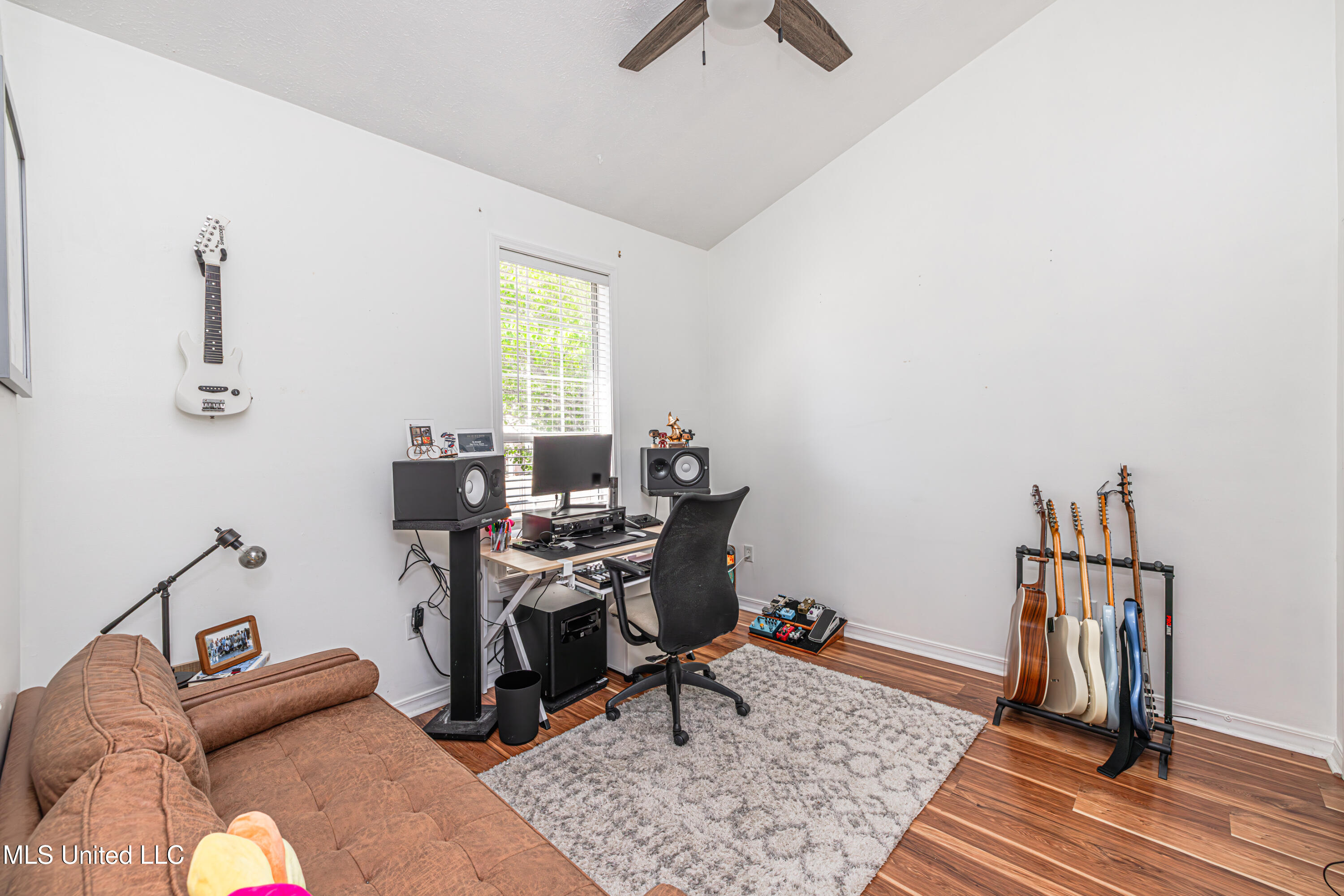 211 Northtown Drive, Jackson, Mississippi image 15