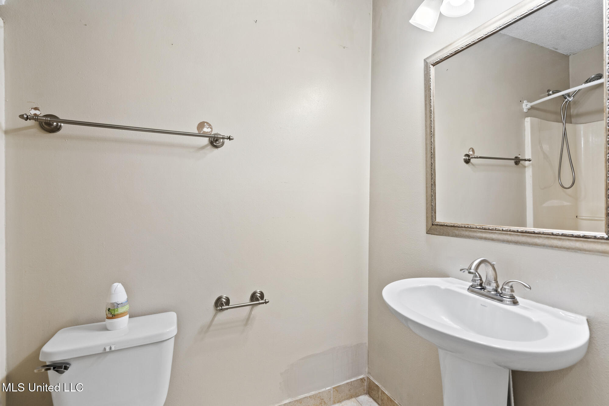 8730 Boxwood Lane, Gautier, Mississippi image 21