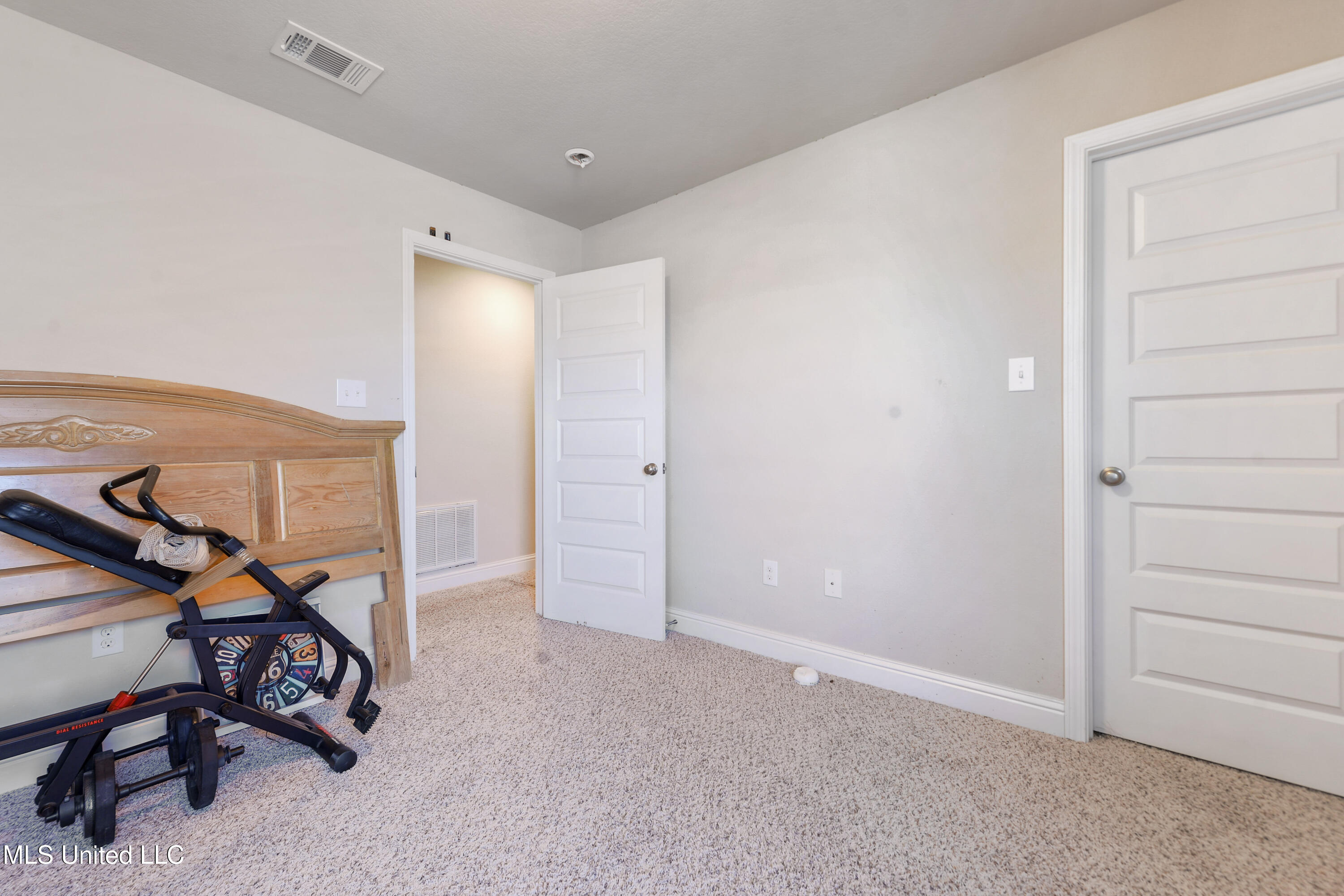 8448 Rock Glen Road, Biloxi, Mississippi image 33