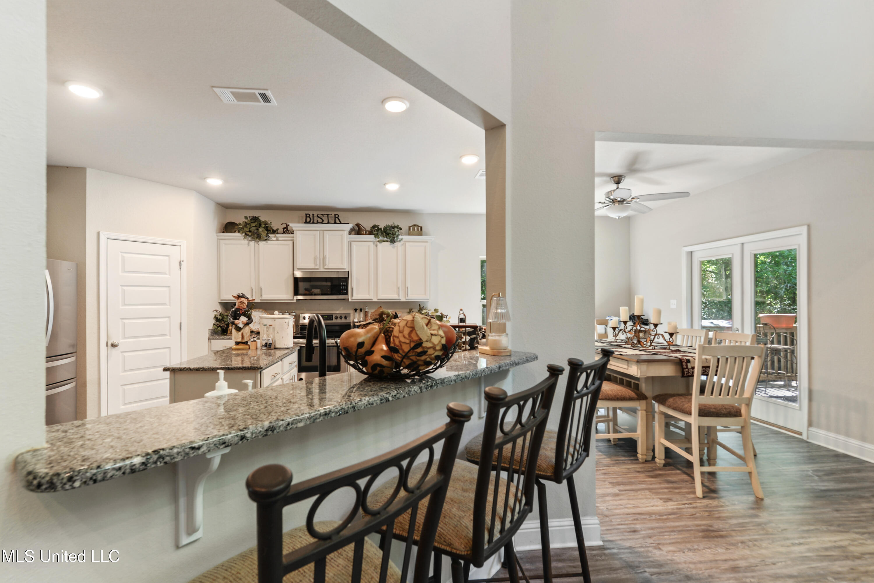8448 Rock Glen Road, Biloxi, Mississippi image 8