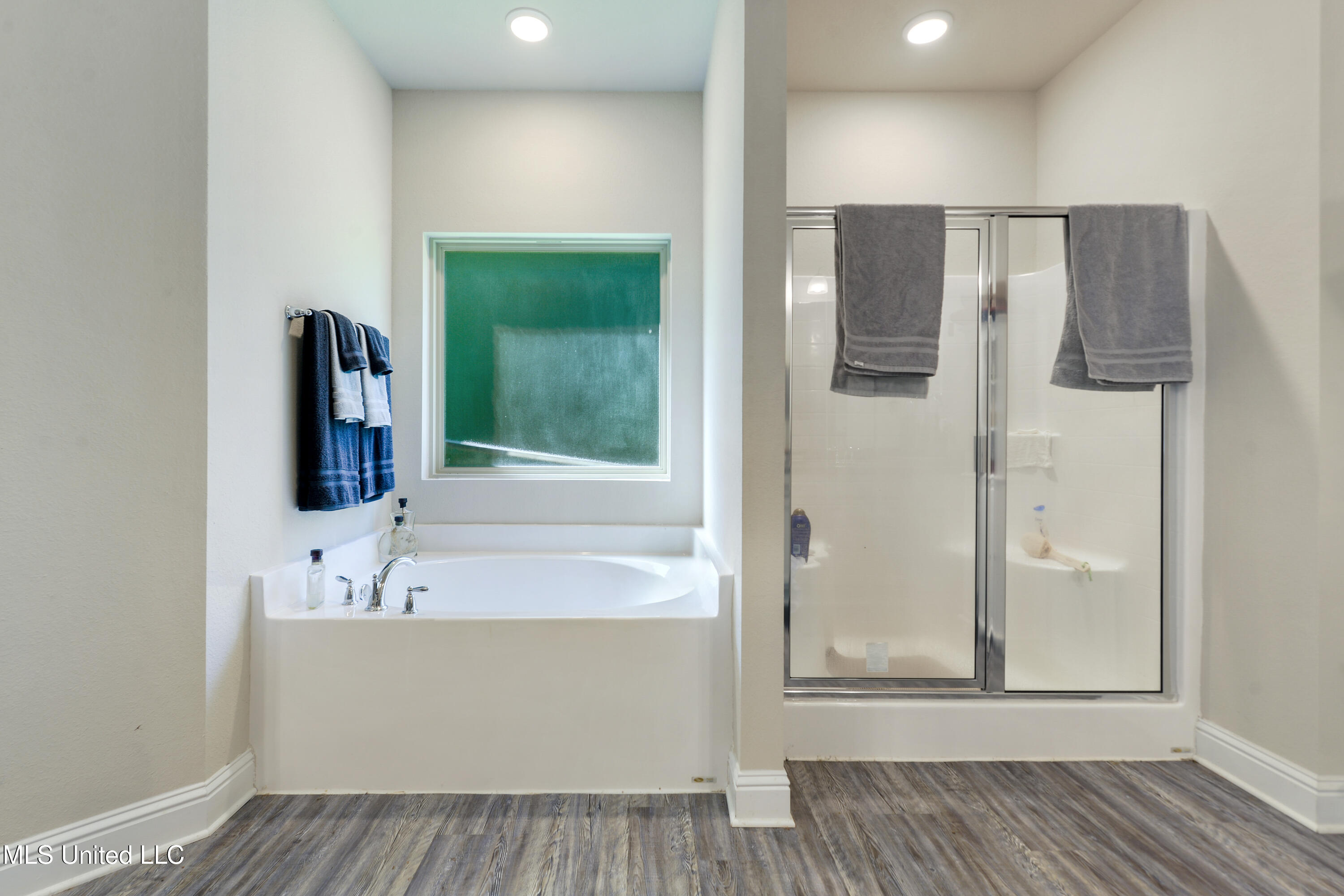 8448 Rock Glen Road, Biloxi, Mississippi image 22