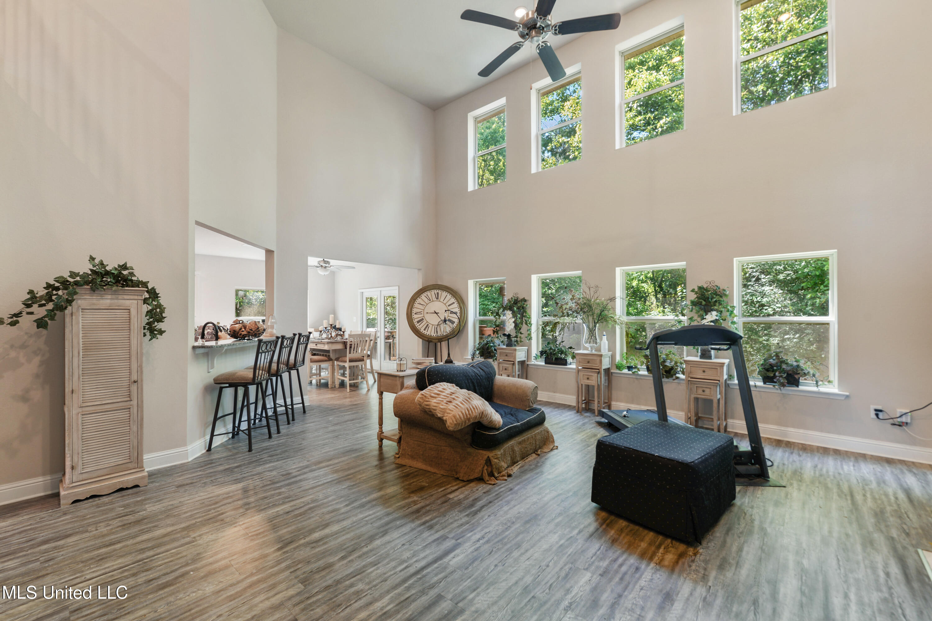 8448 Rock Glen Road, Biloxi, Mississippi image 4