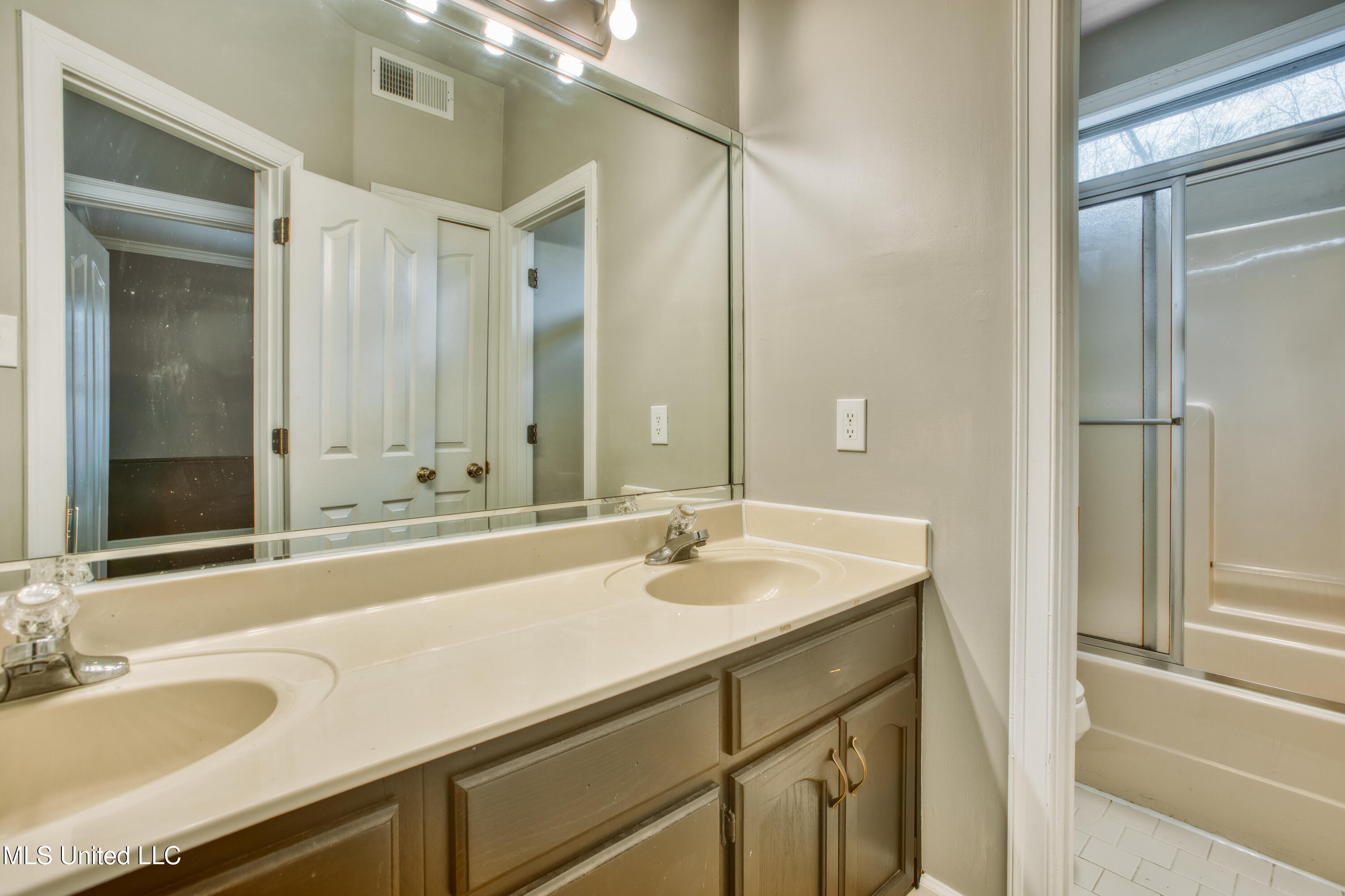 4630 Alexander Road, Olive Branch, Mississippi image 21