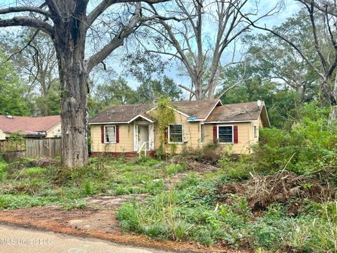 Homes For Sale - 1840 Willaneel Drive<br/> Jackson, MS 39204